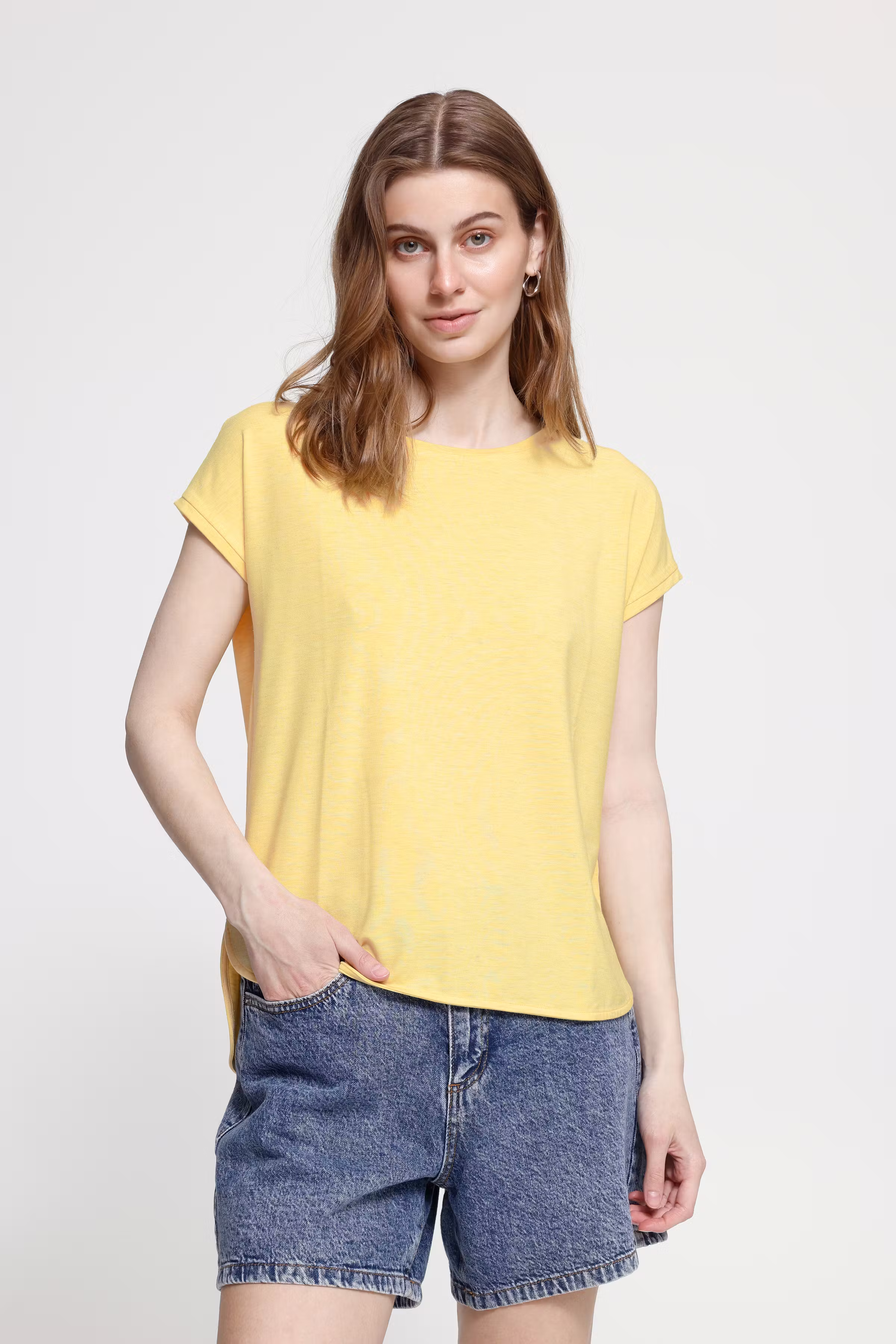 IHREBEL T-shirt LOOKBOOK FRONT 20109945-120720