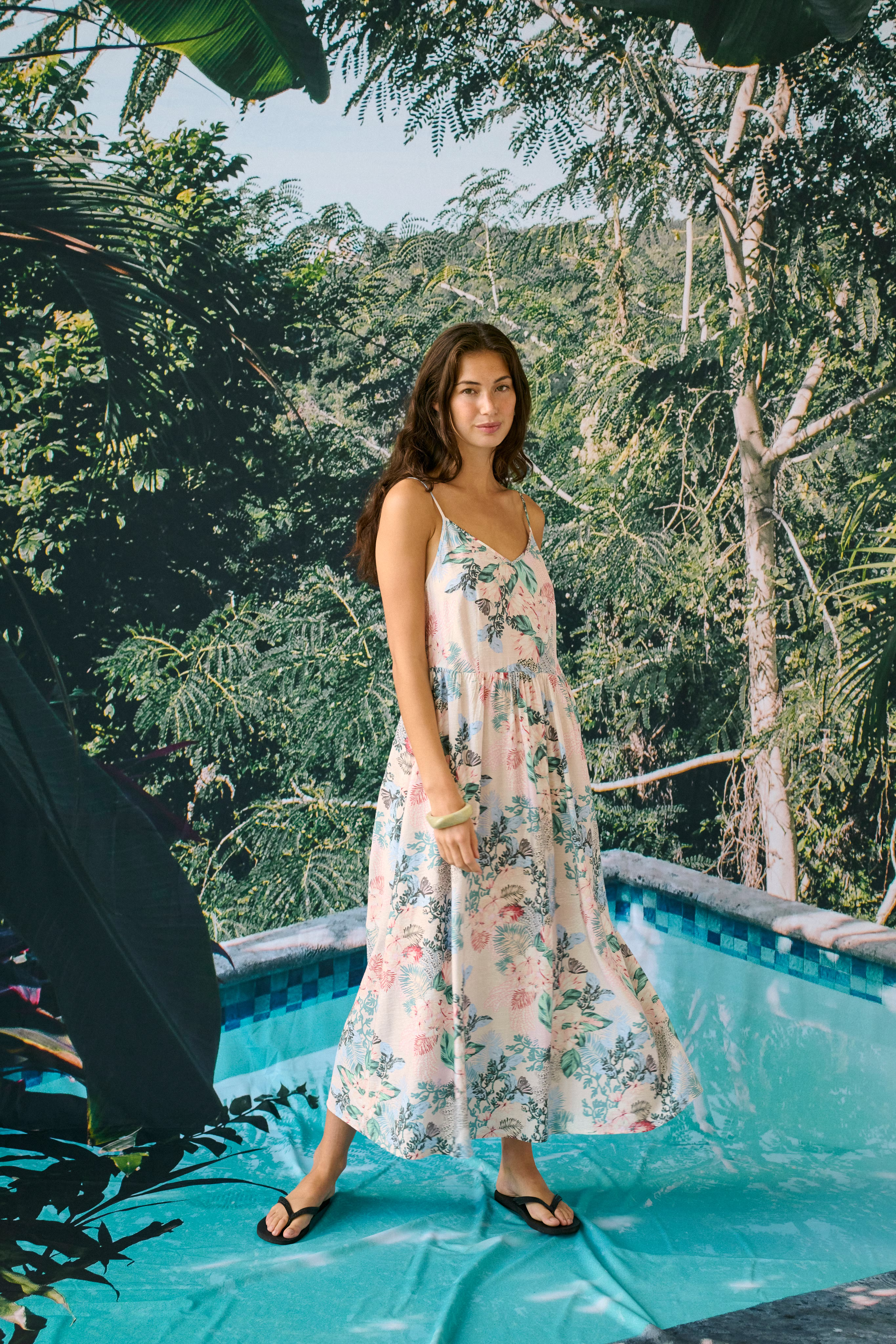 CUlotus Dress LOCATION NONE 50113066-109402