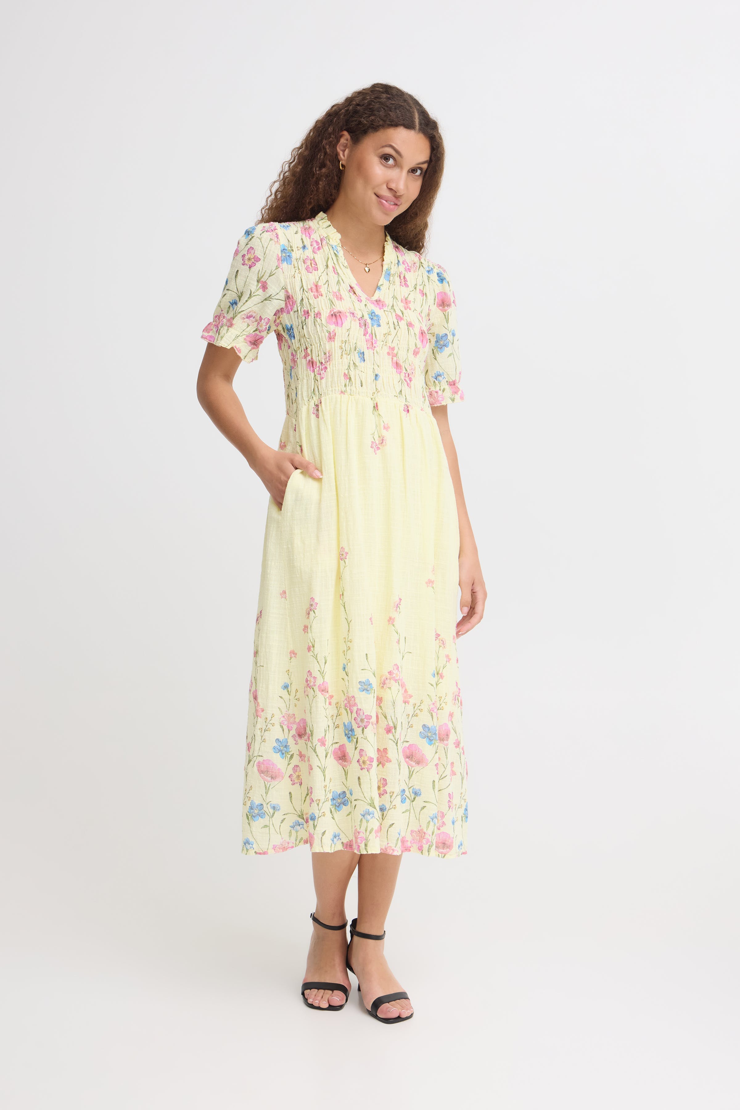 SBXALEXA Kjole LOOKBOOK FRONT 22101197-110619