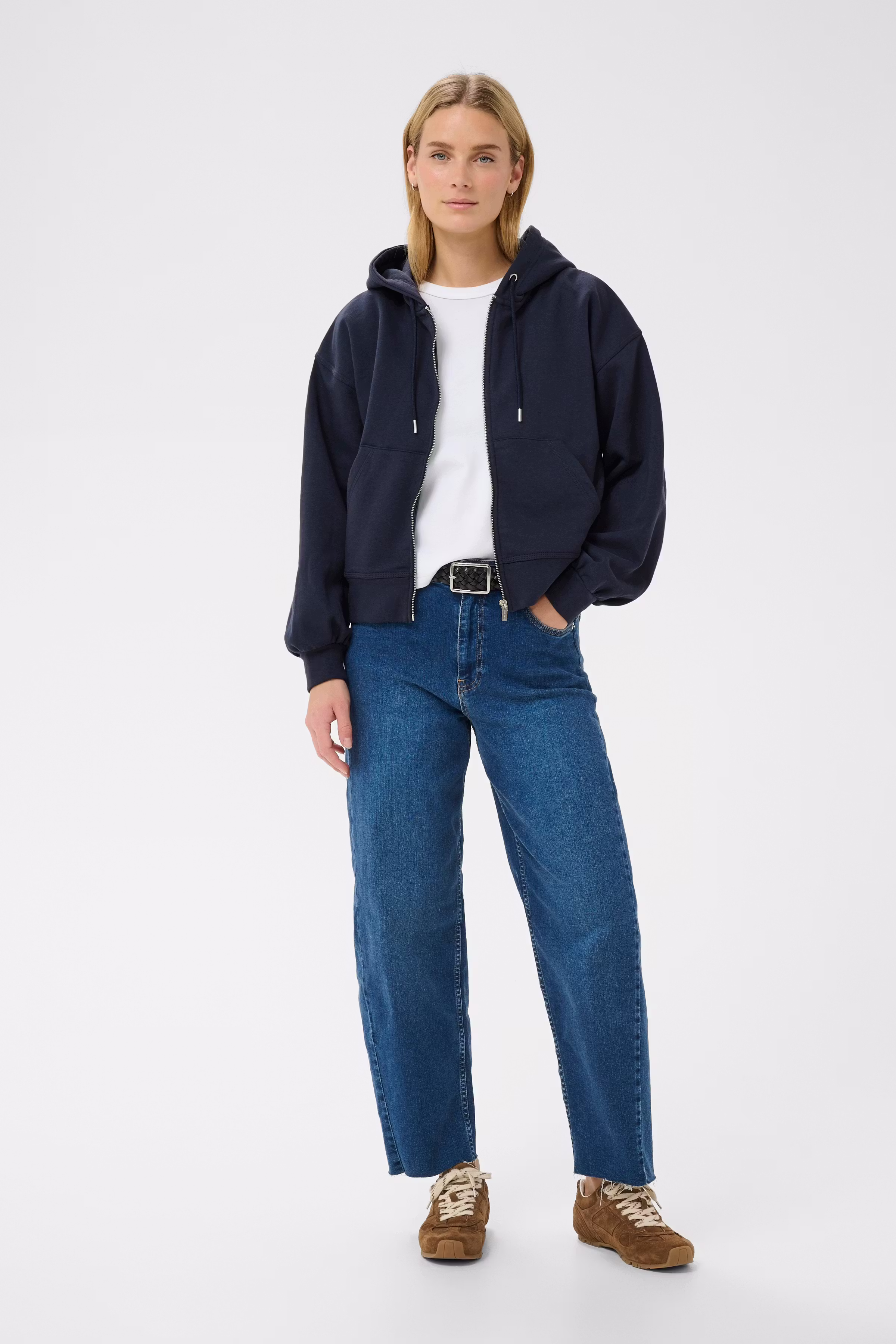 AlianaPW Sweatshirt LOOKBOOK FRONT 30310432-194109