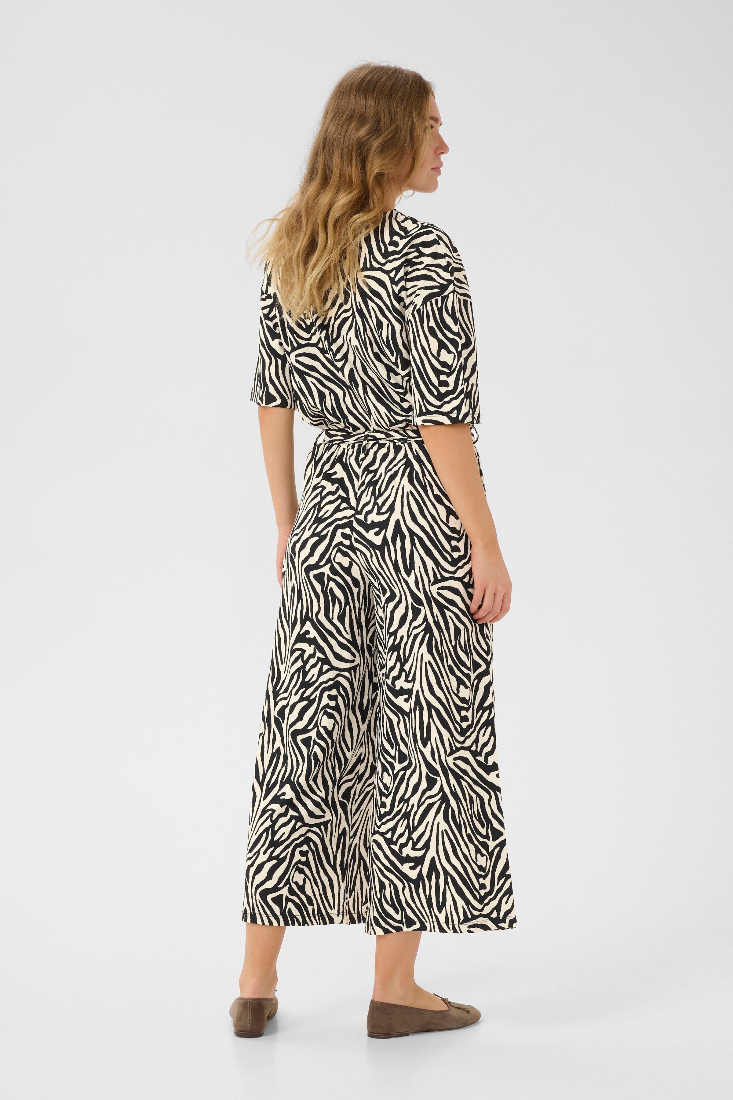 KAivanna Jumpsuit LOOKBOOK BACK 10510355-107295