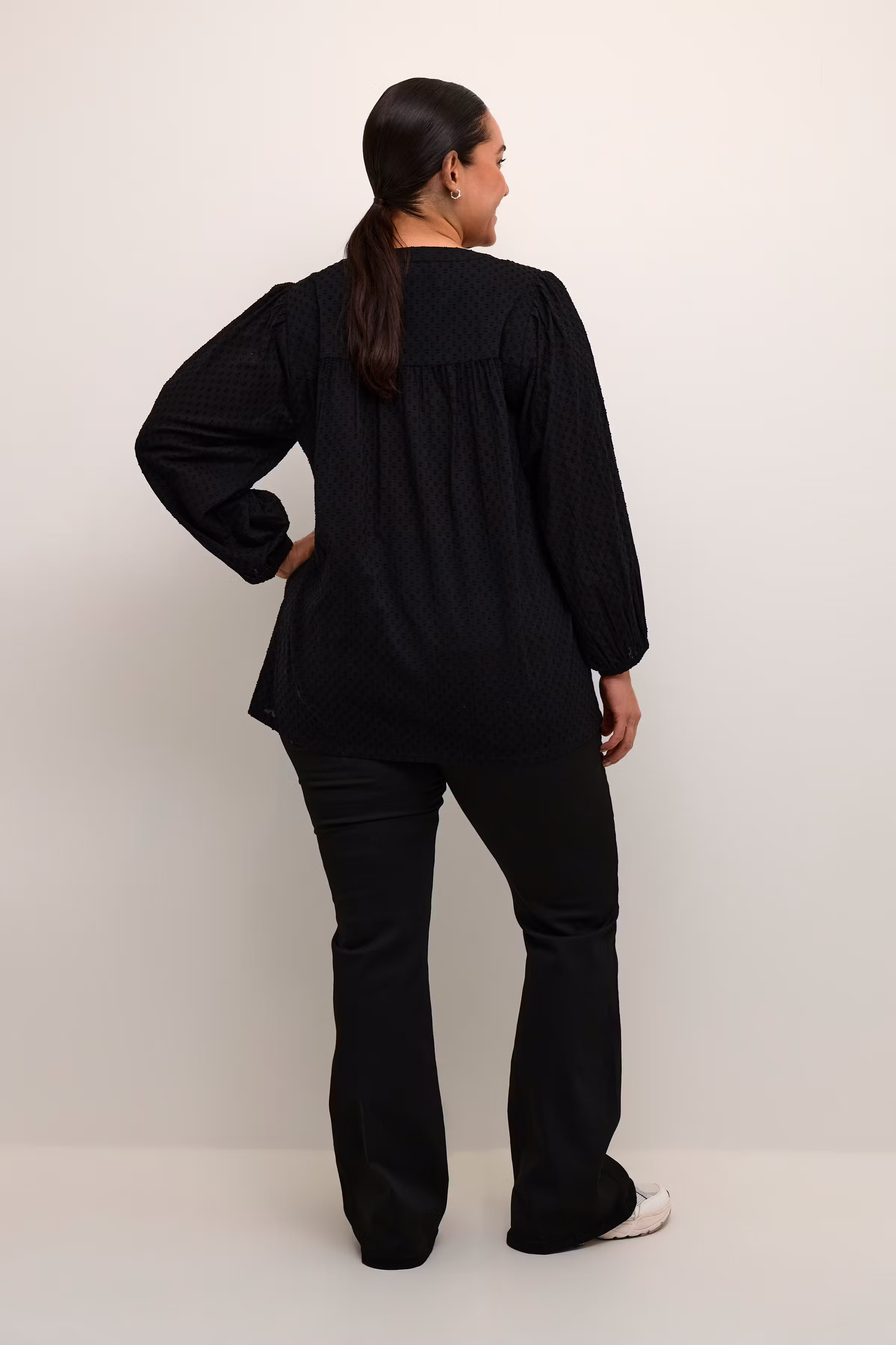 KCrory Blus LOOKBOOK BACK 10582891-100121