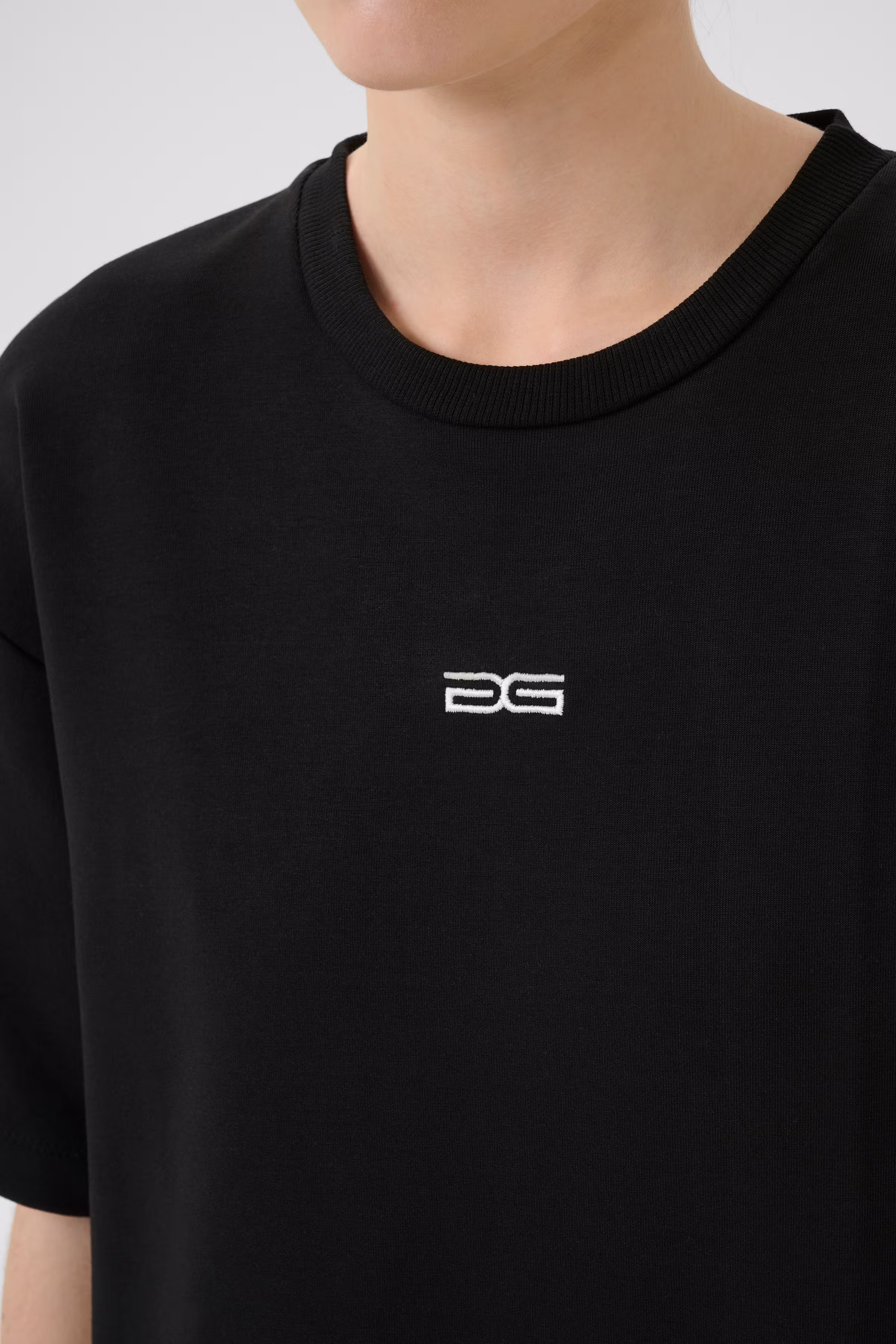 GZimina T-shirt LOOKBOOK DETAIL 10910335-100017