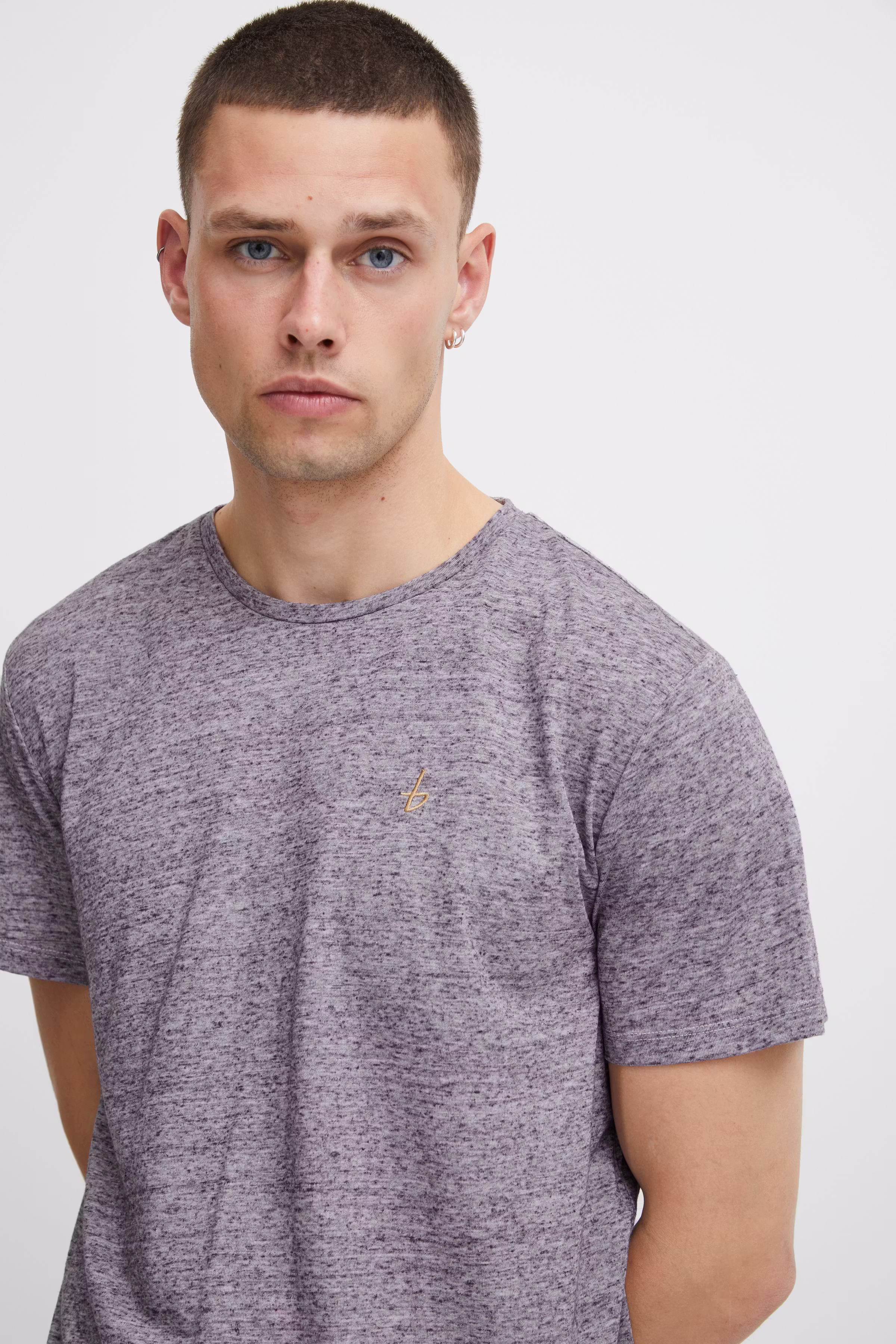 T-shirt LOOKBOOK DETAIL 20716214-110602