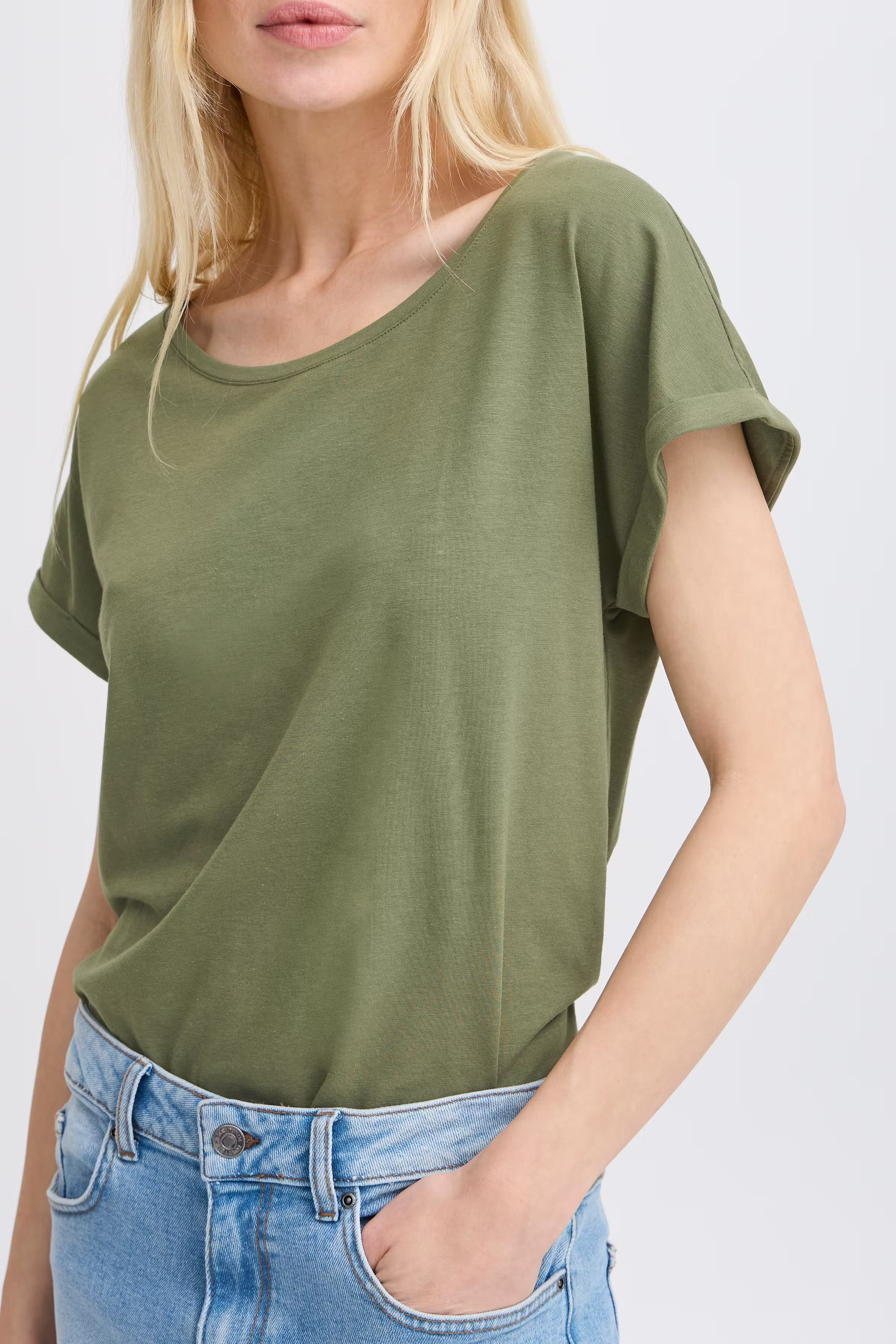 BYPamila T-shirt LOOKBOOK DETAIL 20804205-180420