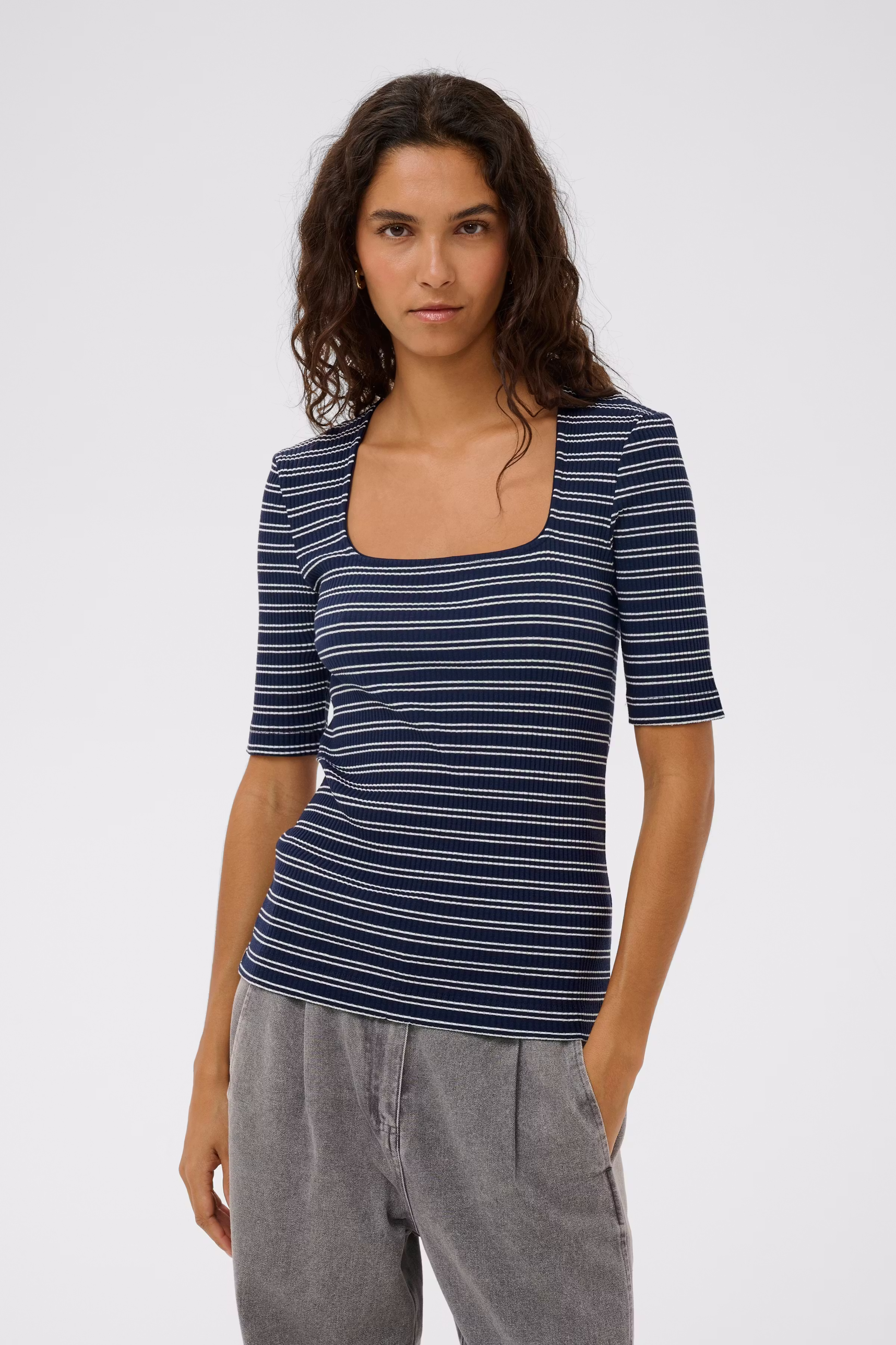 SLSimone T-shirt LOOKBOOK BACK 30409050-304705