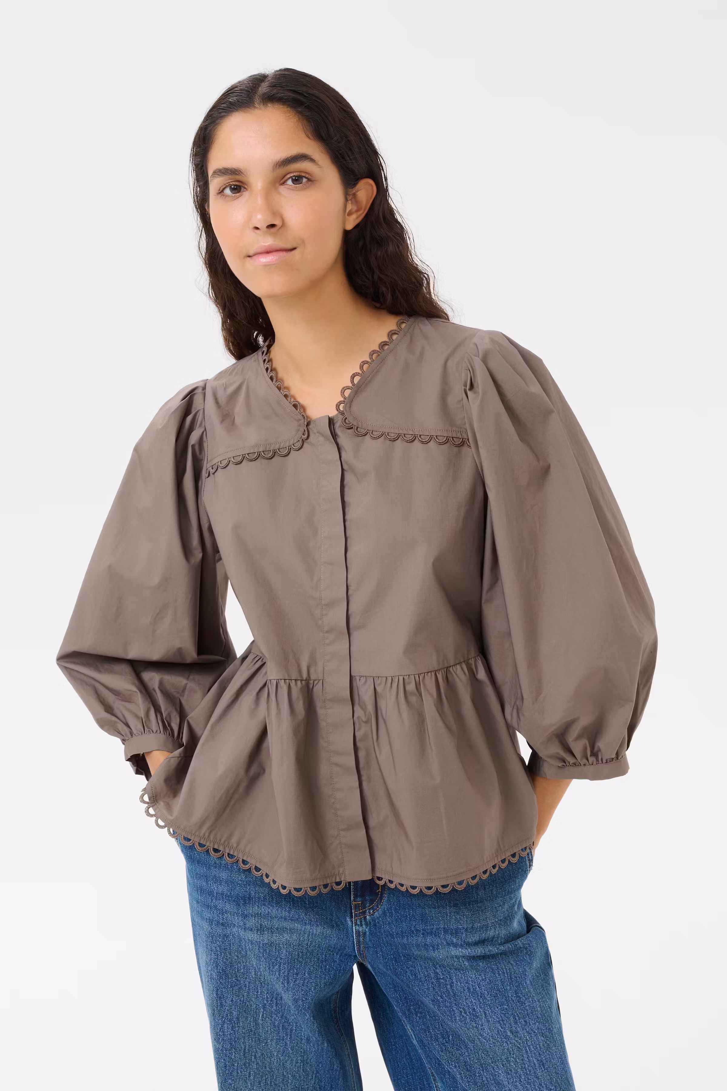 KBAnnabelle Blouse LOOKBOOK FRONT 10105537-181304