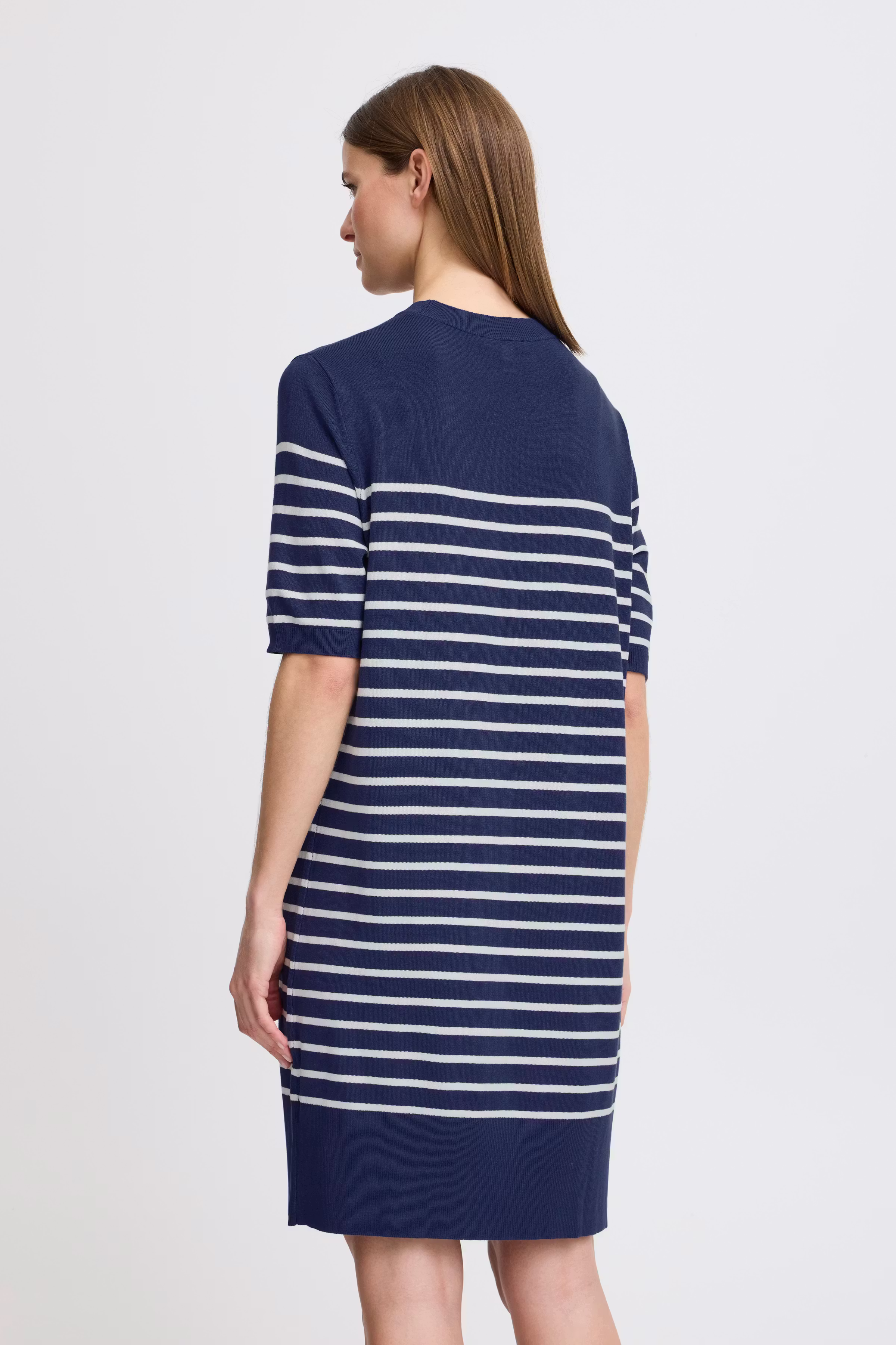 BYMMORLA Kleid LOOKBOOK BACK 20816301-203993