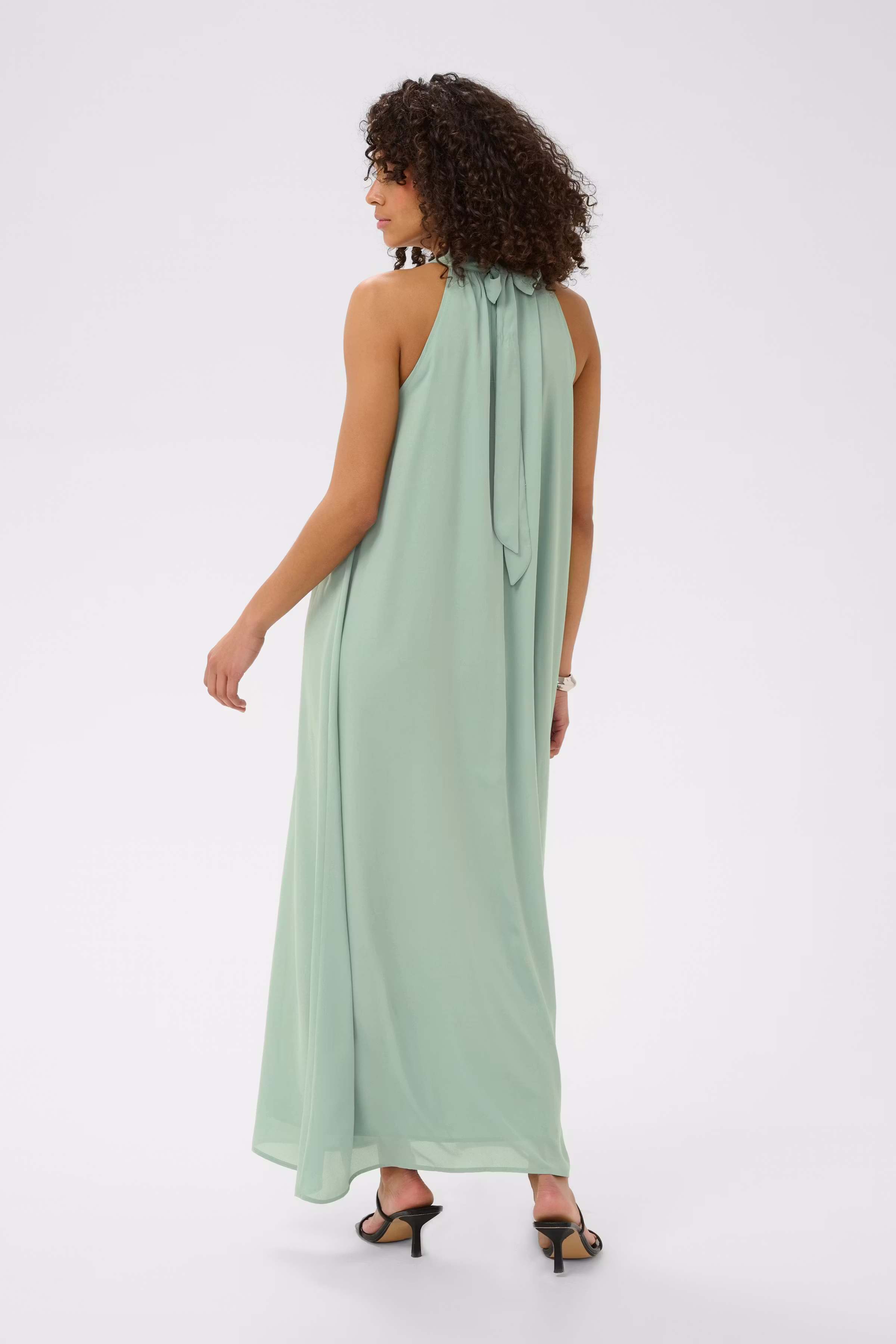 KAlorinda Kjole LOOKBOOK BACK 10512172-109880