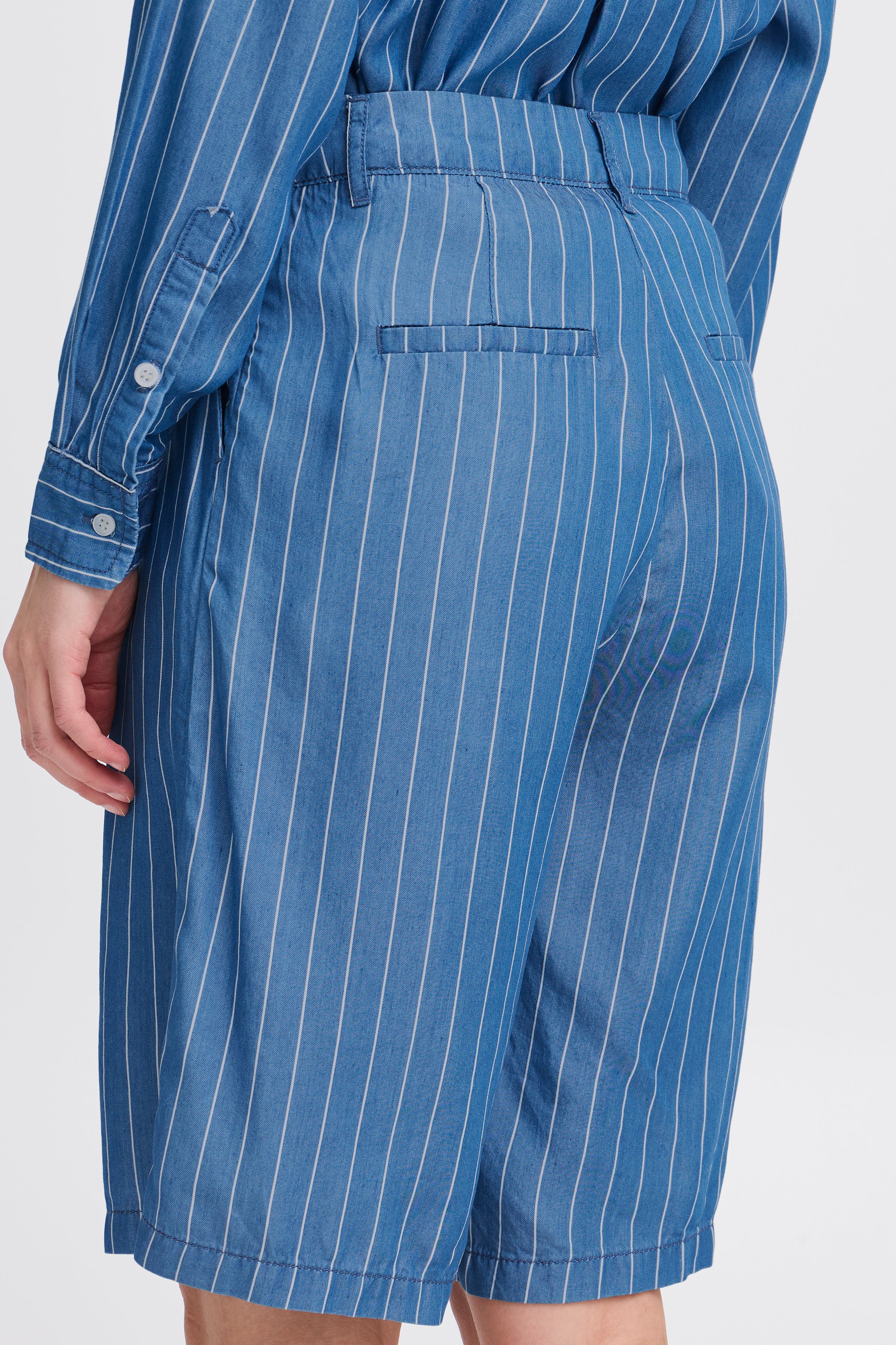 IHBECCOS Denim shorts LOOKBOOK DETAIL 20122780-201166