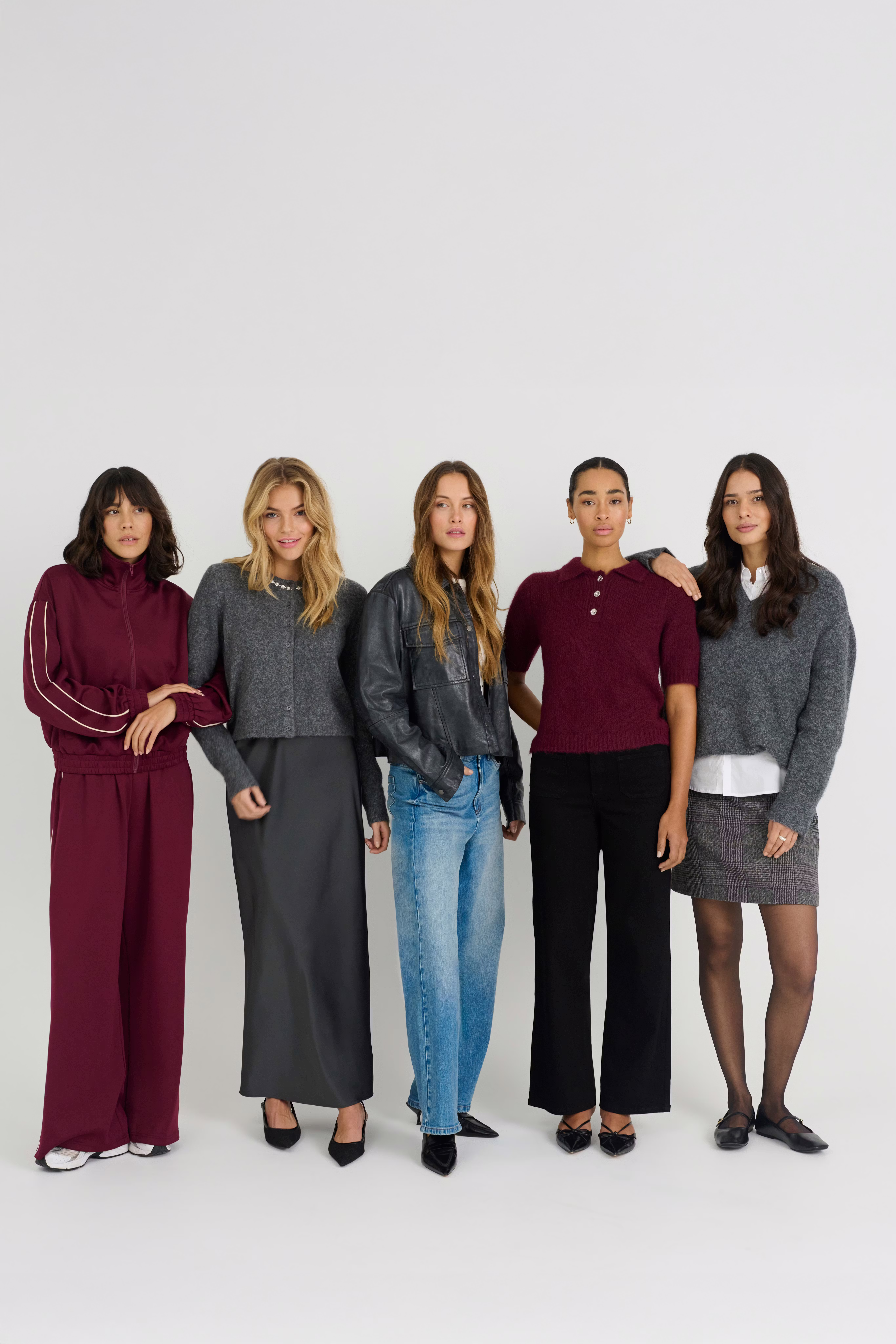 KAtrudy Pullover LOCATION NONE 10510635-100125