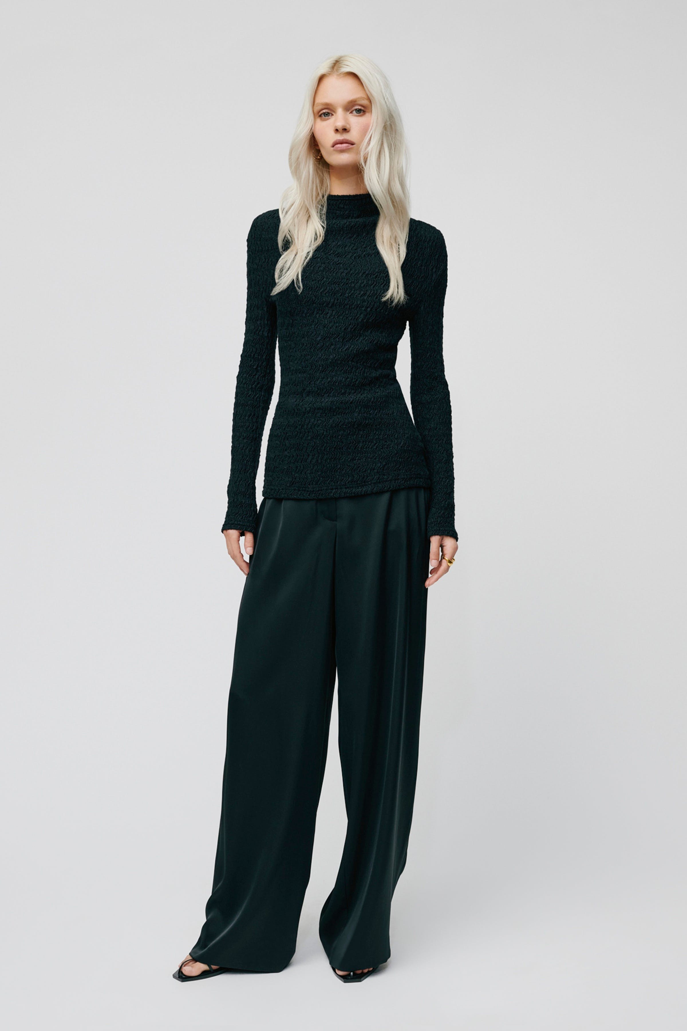 TOSKA Blouse LOOKBOOK FRONT 30600278-BK999