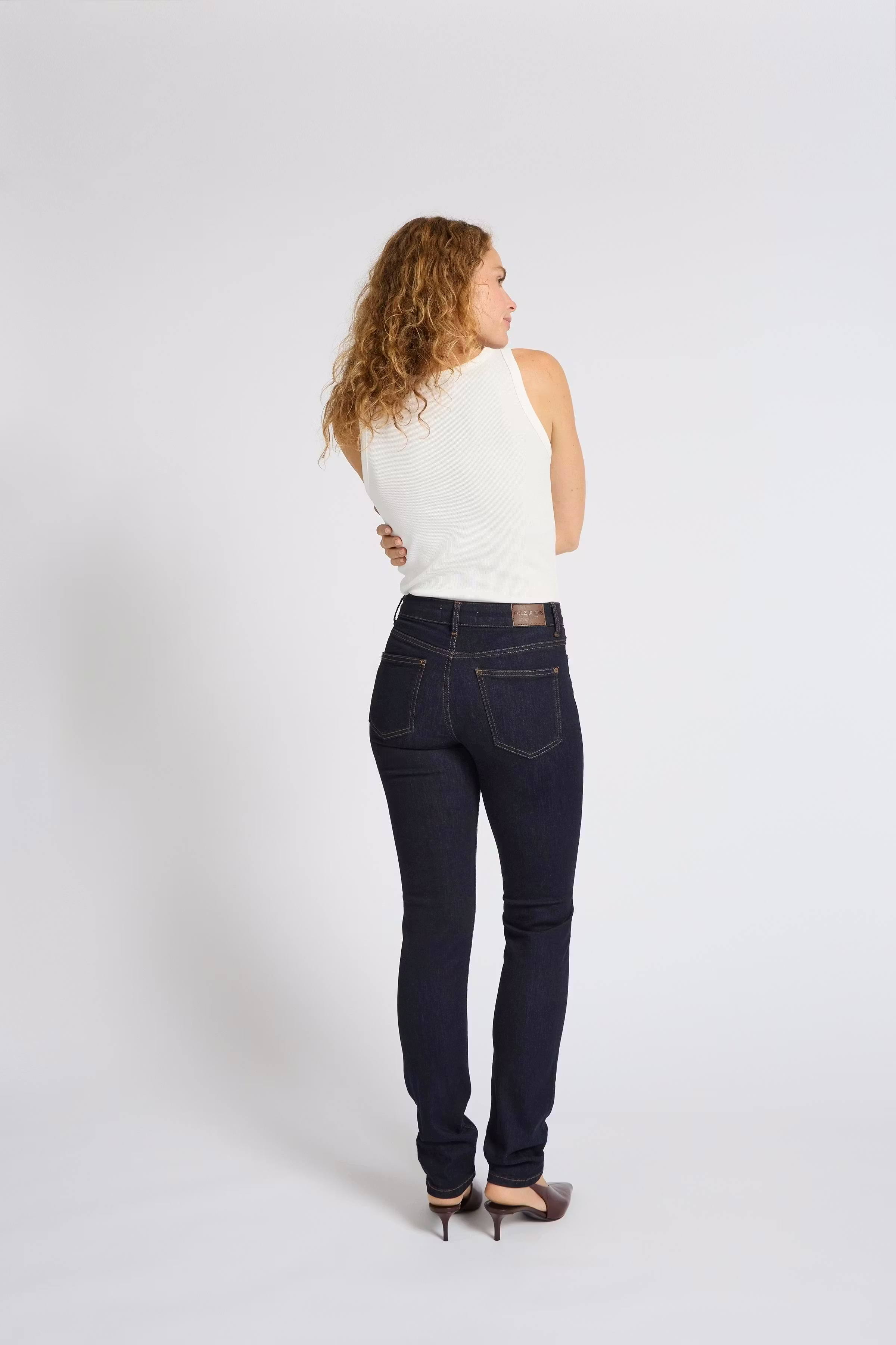 PZEMMA HW Jeans Medium Straight Leg LOCATION NONE 50206336-202124