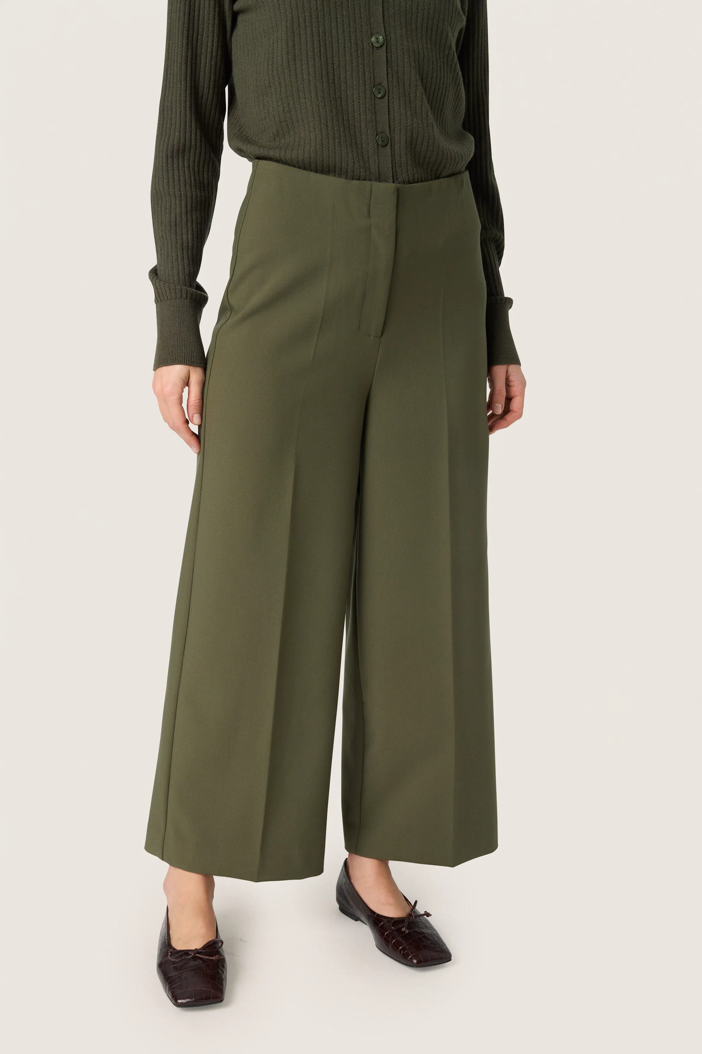 SLCorinne Cropped Bukser LOOKBOOK FRONT 30407013-190511