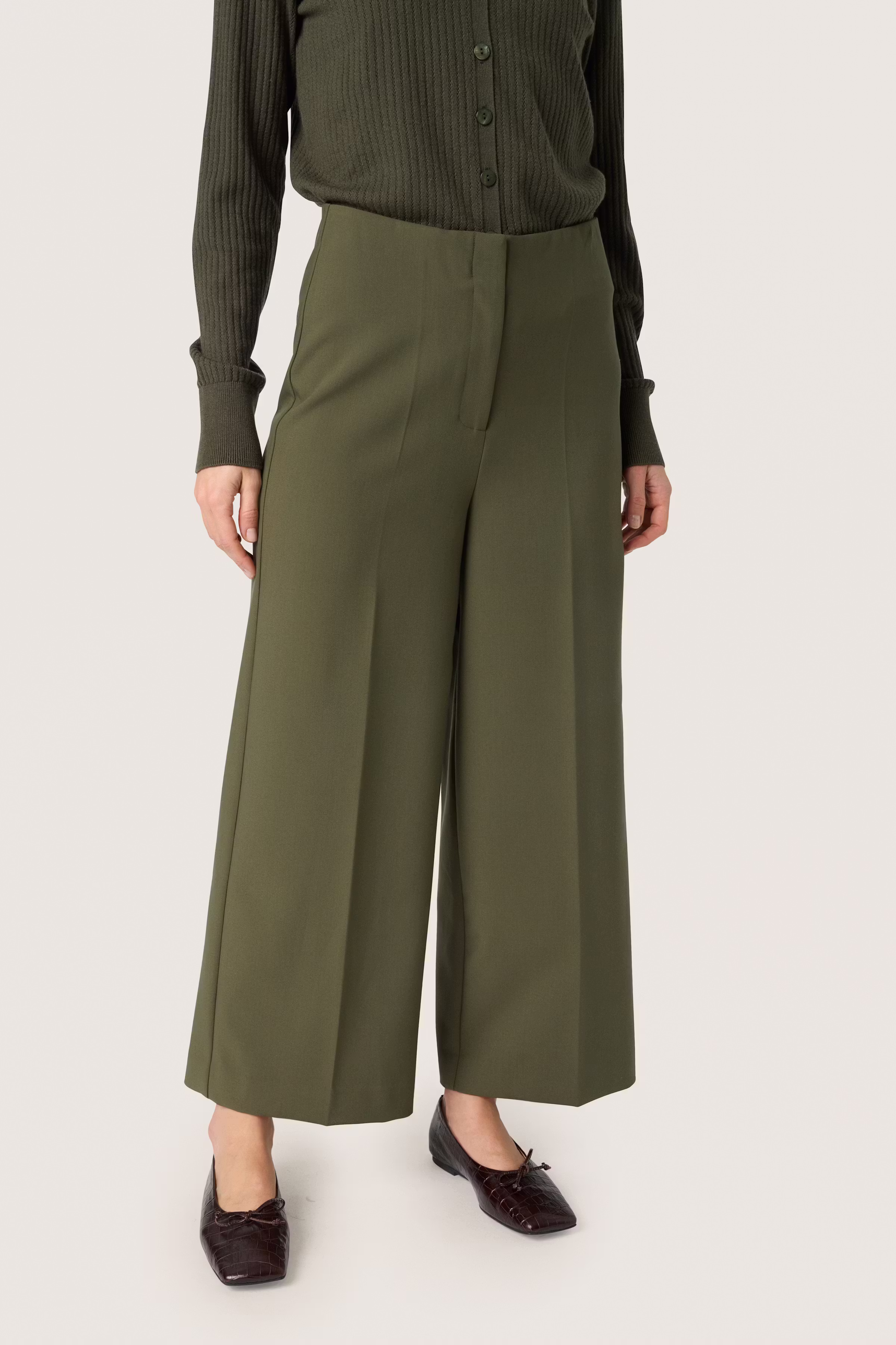 SLCorinne Cropped Trousers LOOKBOOK FRONT 30407013-190511