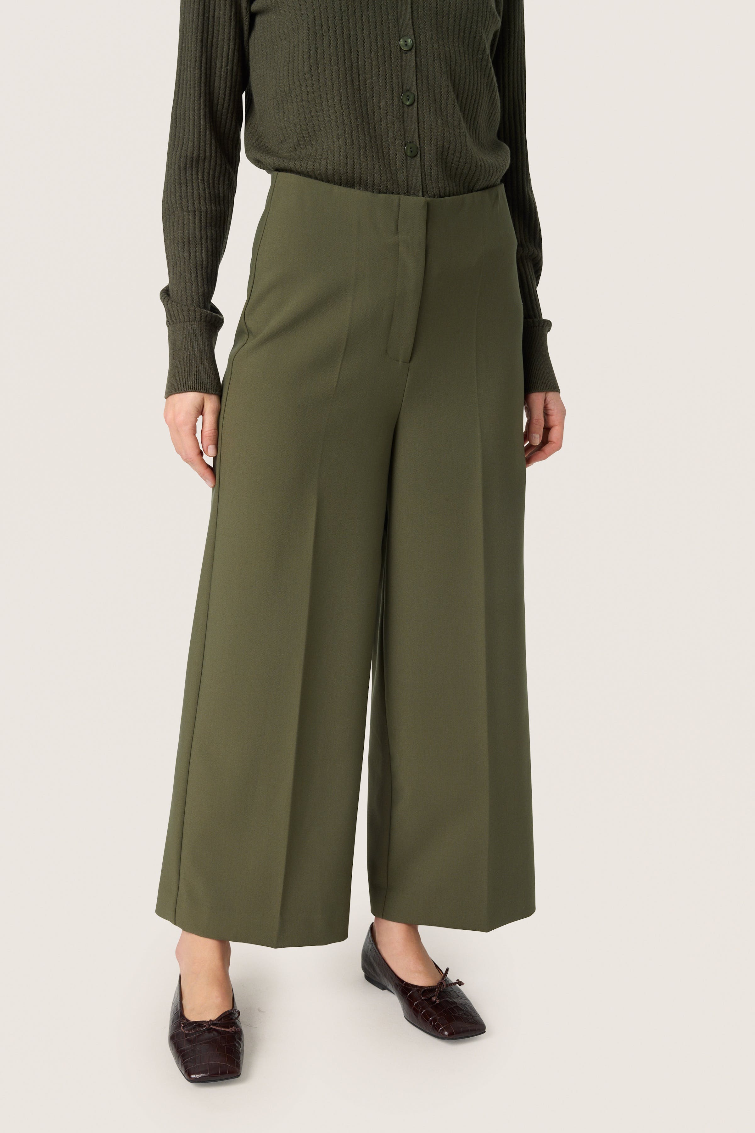 SLCorinne Cropped Trousers LOOKBOOK FRONT 30407013-190511