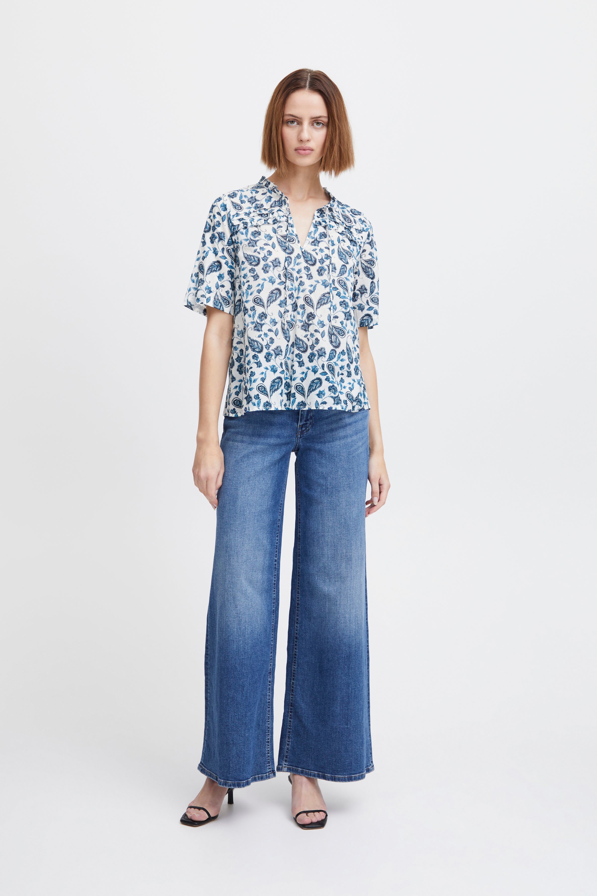 IHEMMERETTA Blus LOOKBOOK FRONT 20120886-202922