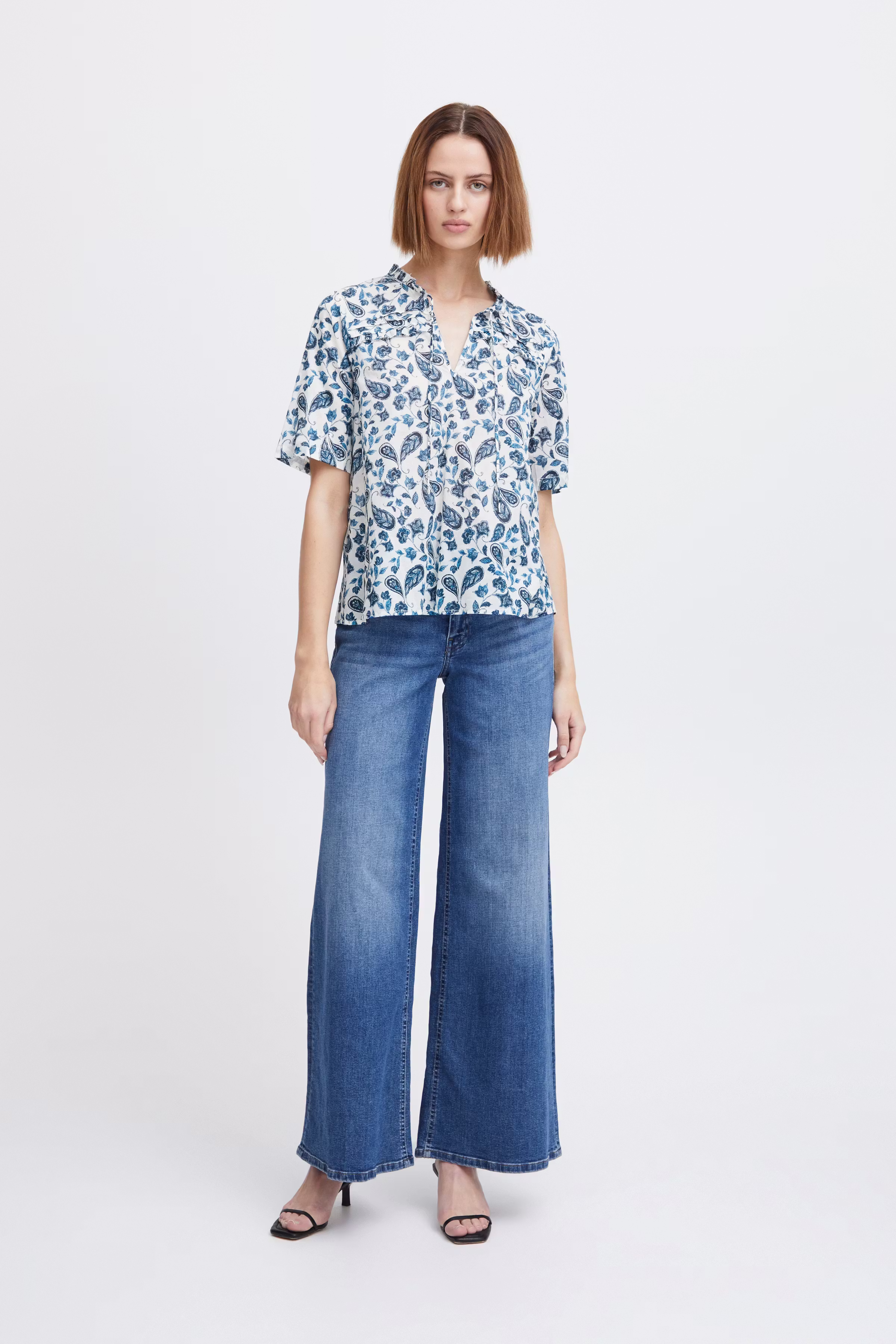IHEMMERETTA Blus LOOKBOOK FRONT 20120886-202922