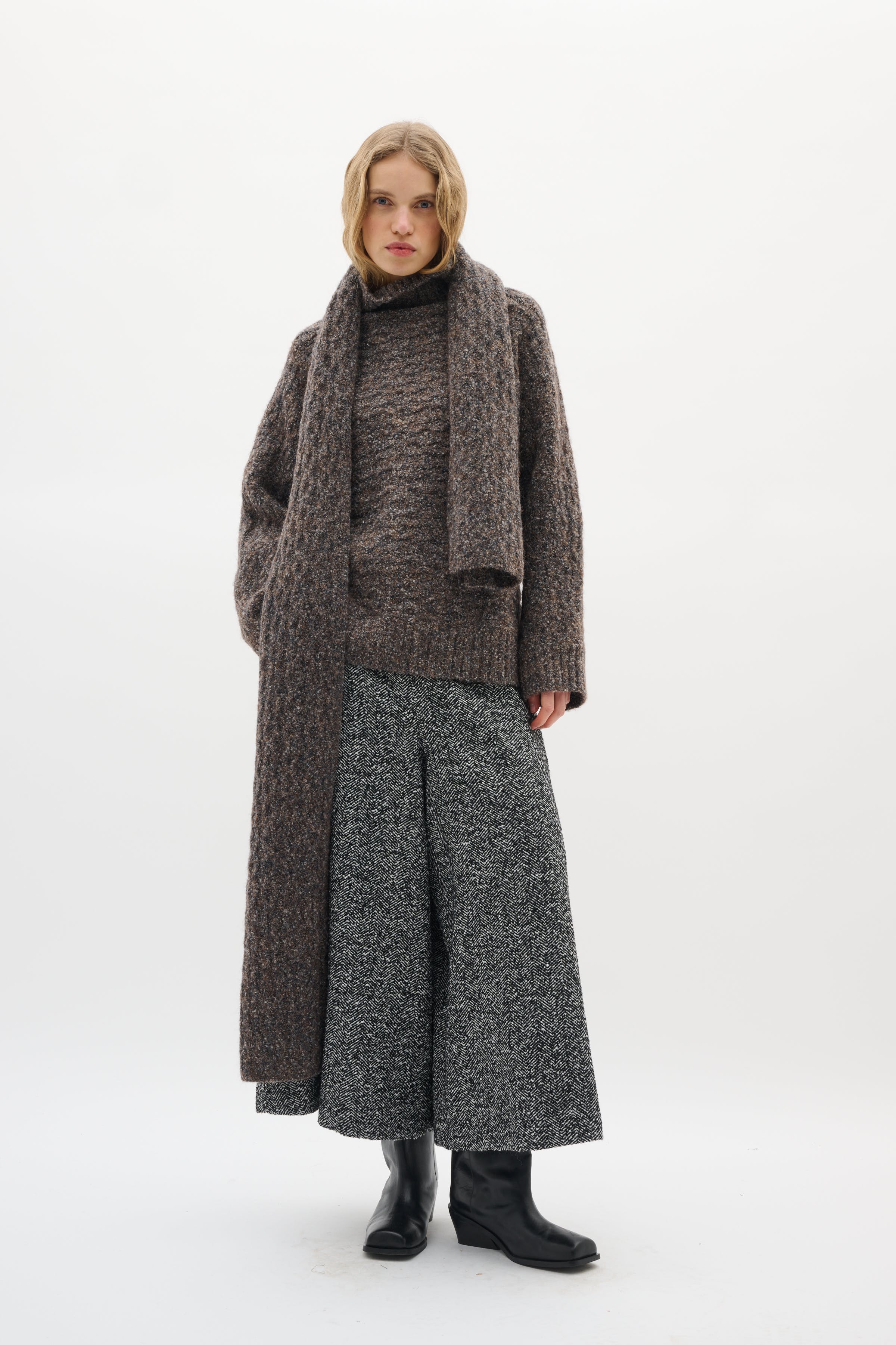 BryannyIW Kjolpant LOOKBOOK FRONT 30111011-300027