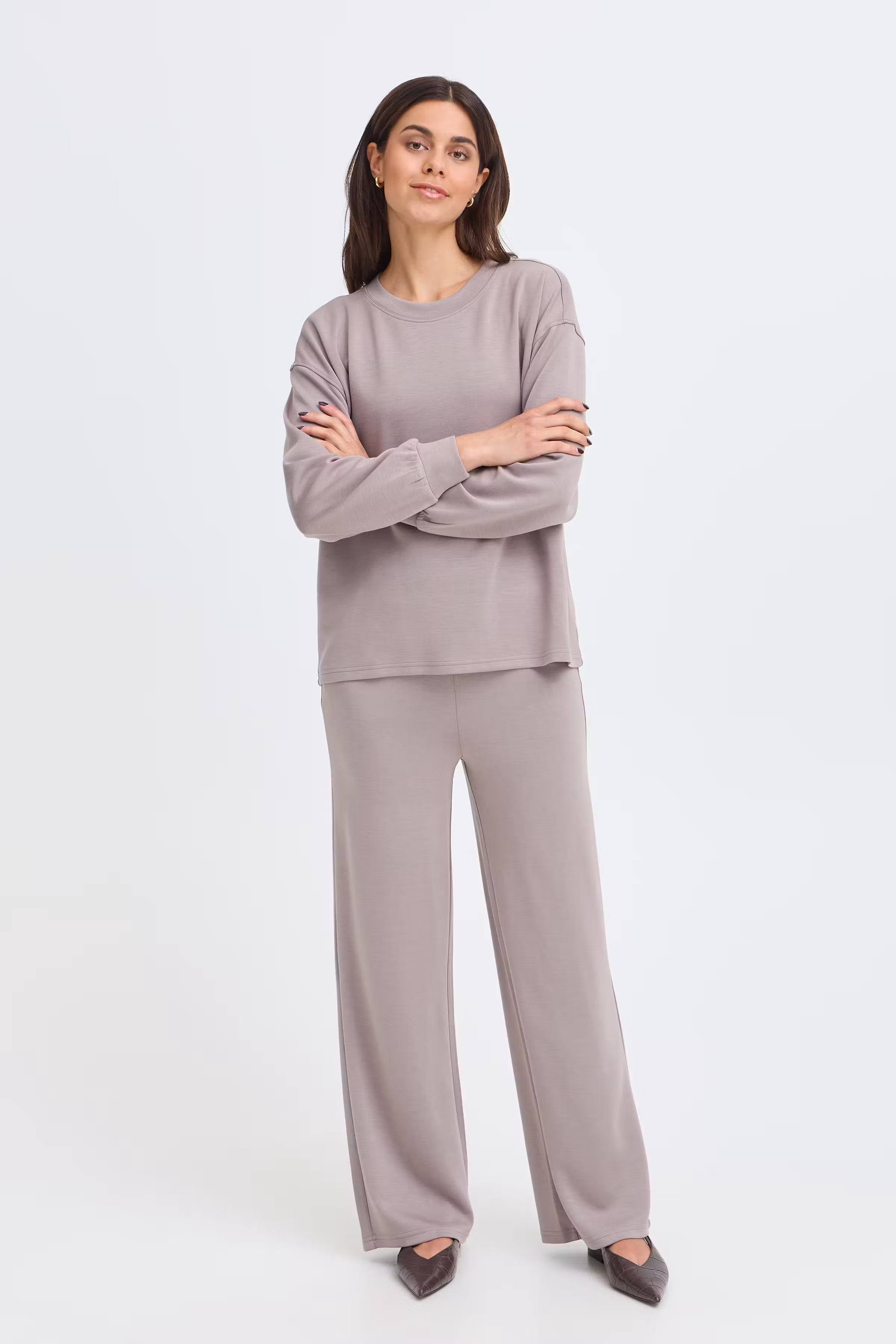 FRAURORA PU 7 Sweatshirt LOOKBOOK FRONT 20615558-181210
