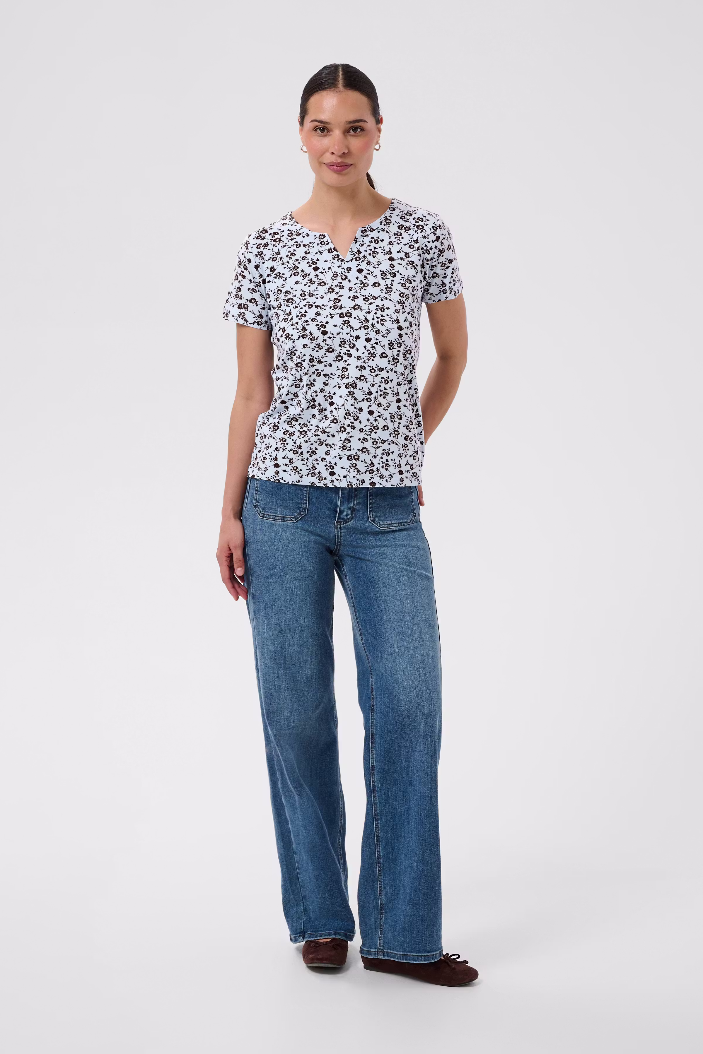 KAbella T-shirt LOOKBOOK FRONT 10511967-109669