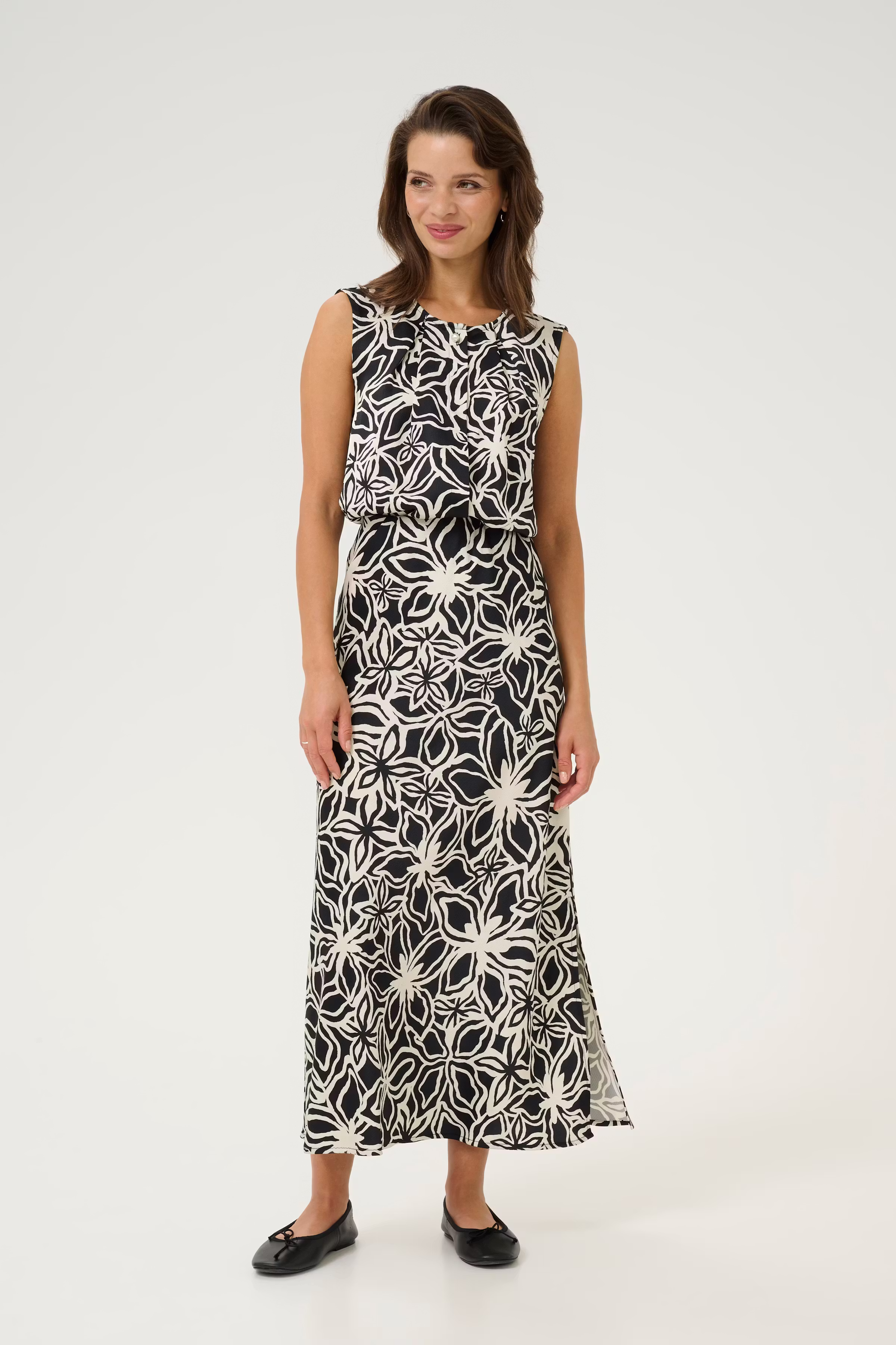 KAvera Blouse LOOKBOOK FRONT 10509630-107080