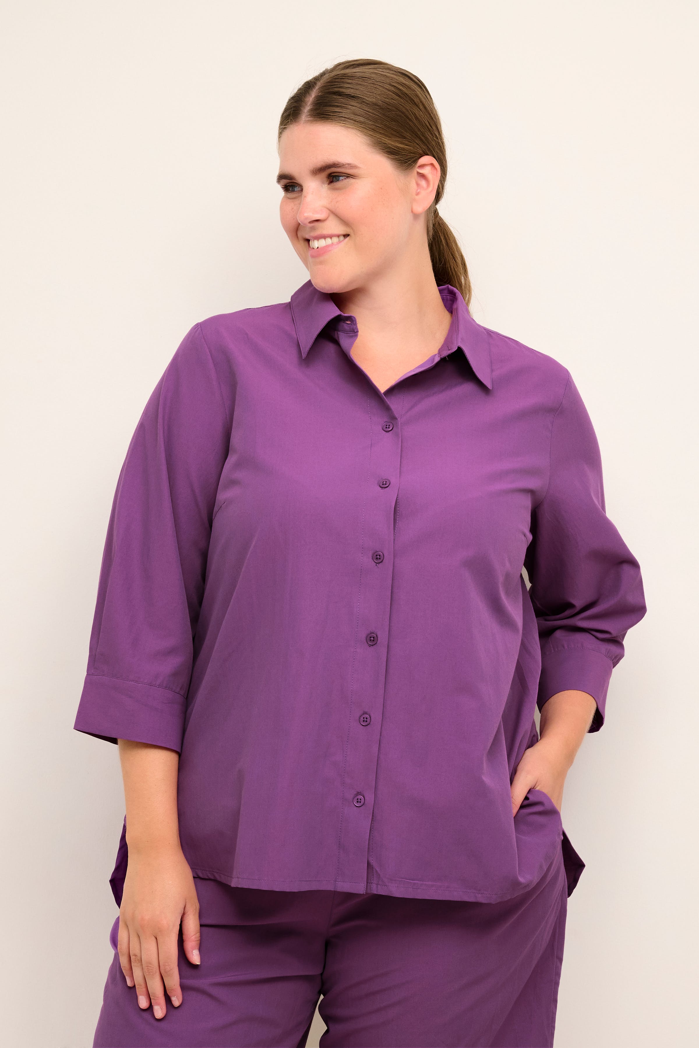 KCjean Shirt LOOKBOOK FRONT 10581543-193438