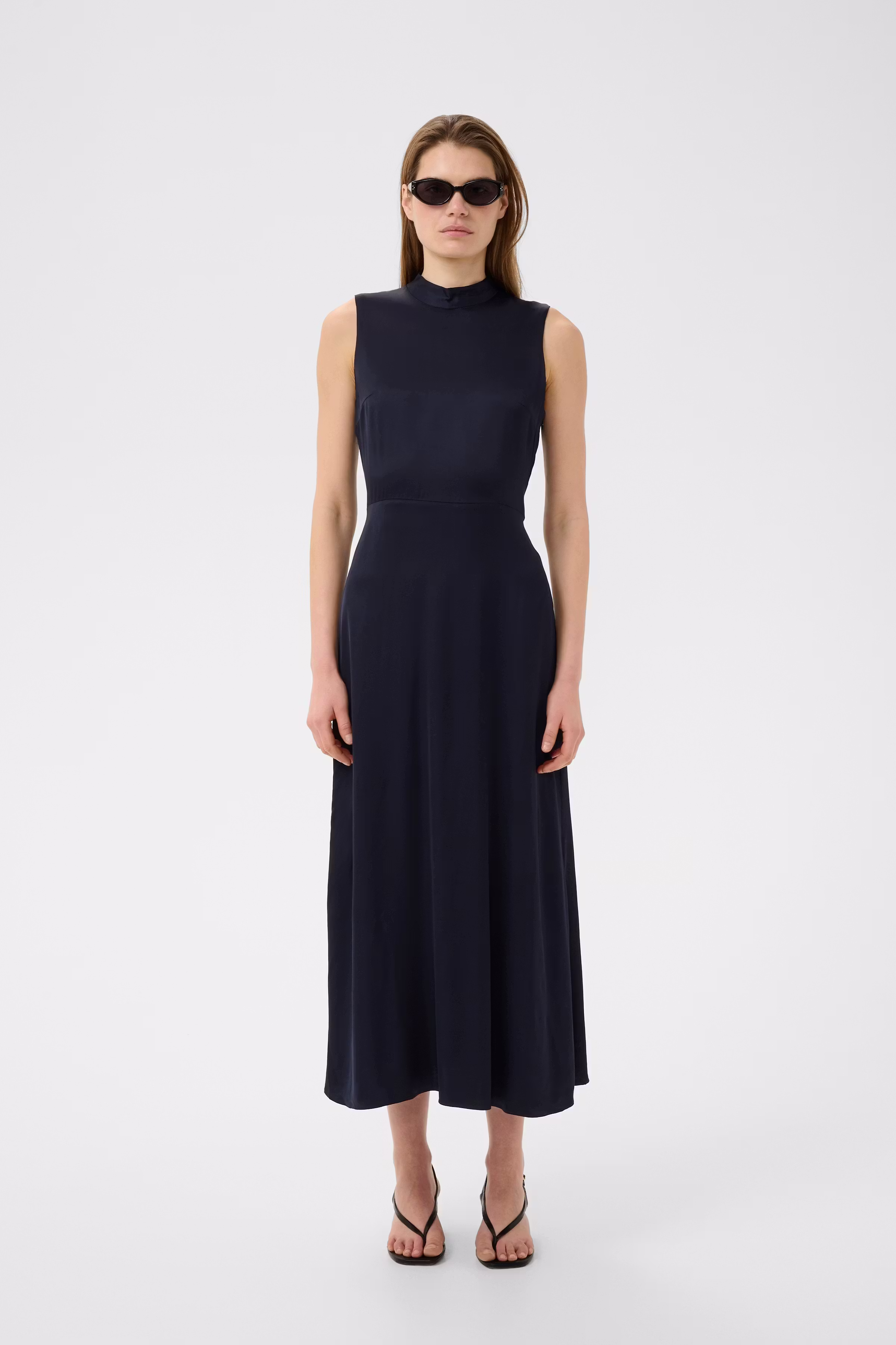 BallaIW Dress LOOKBOOK FRONT 30111228-300005