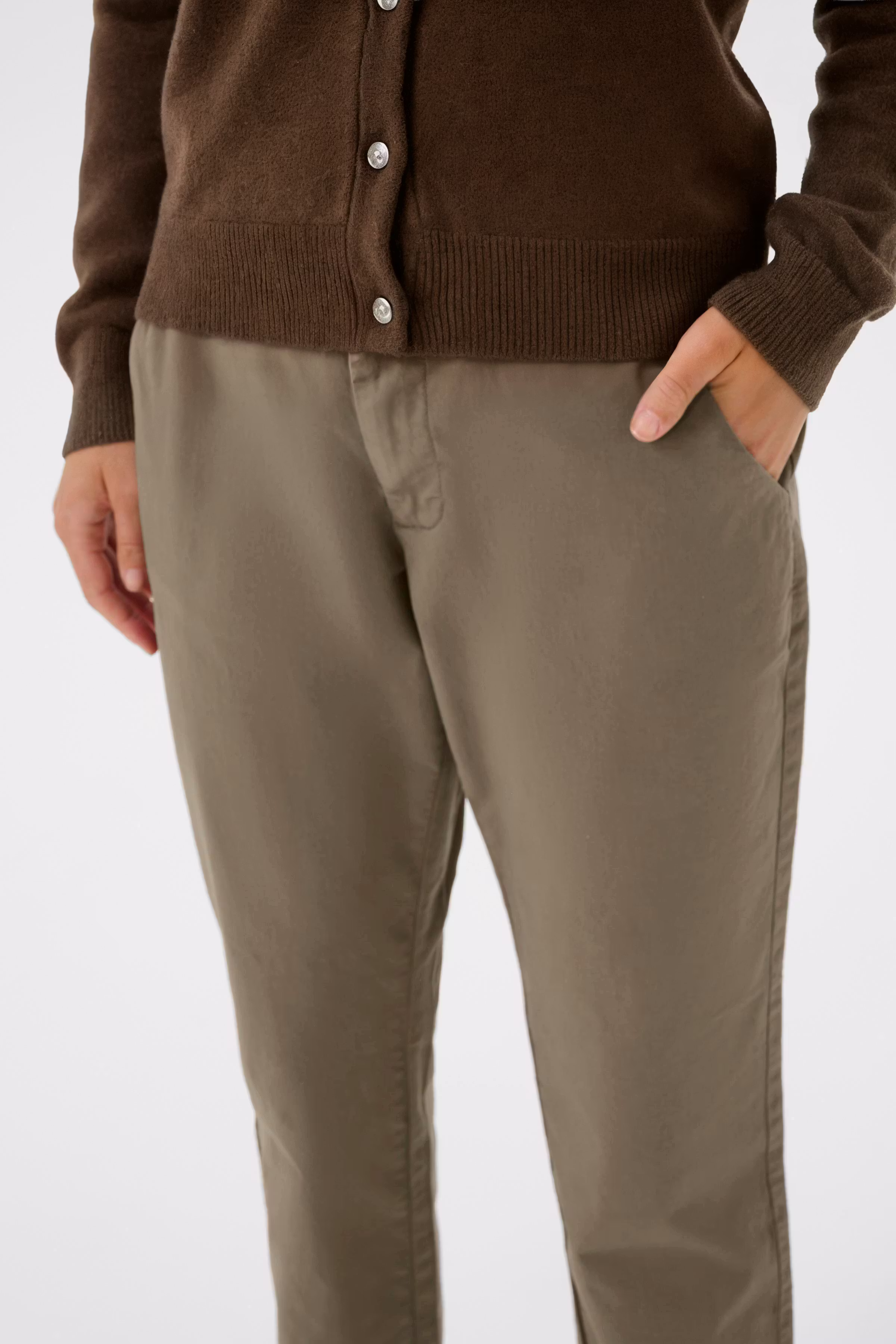 KAmette Trousers LOOKBOOK DETAIL 10506121-190808