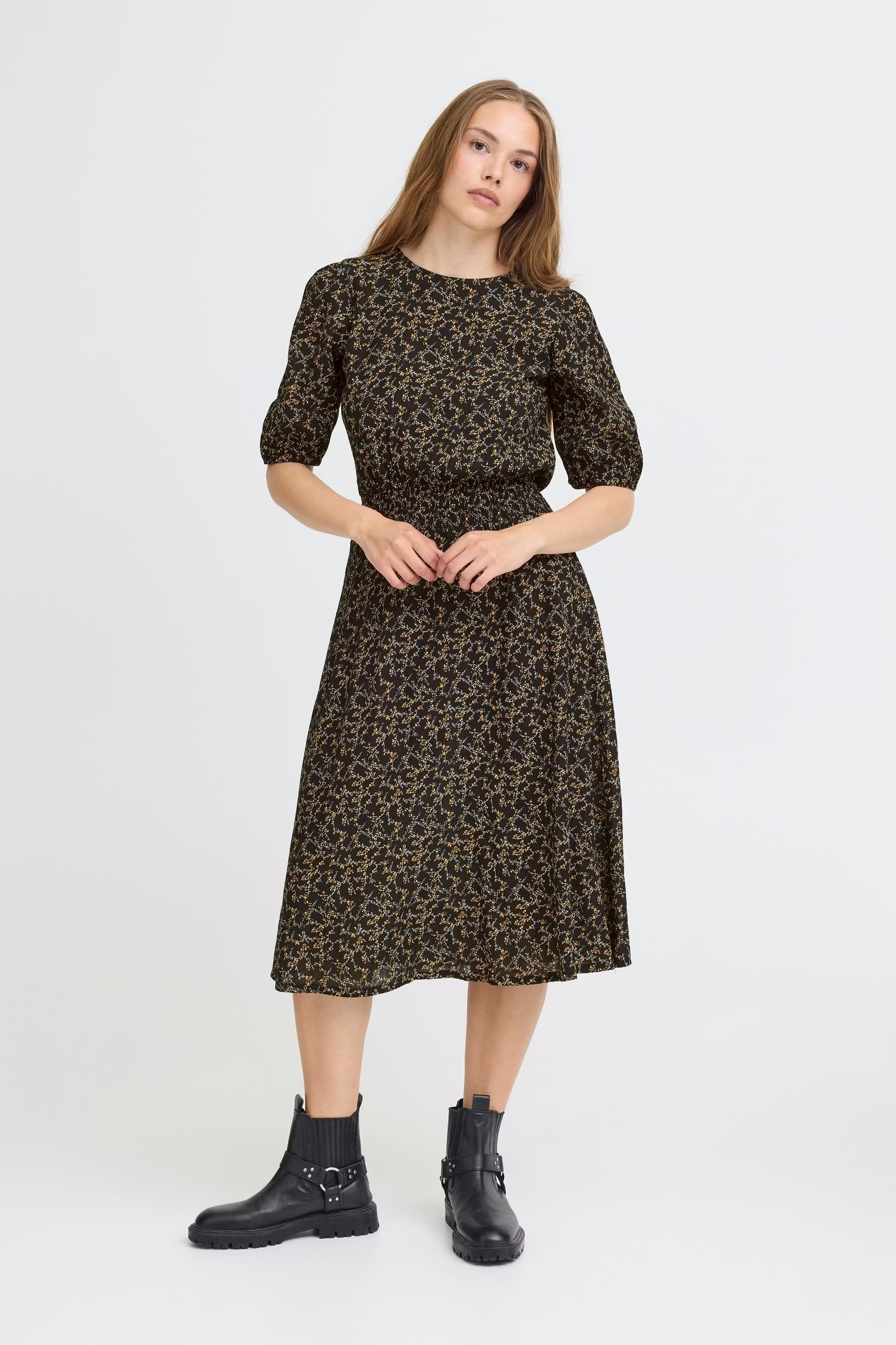 PZFALULLA Kjole LOOKBOOK FRONT 50209207-203589