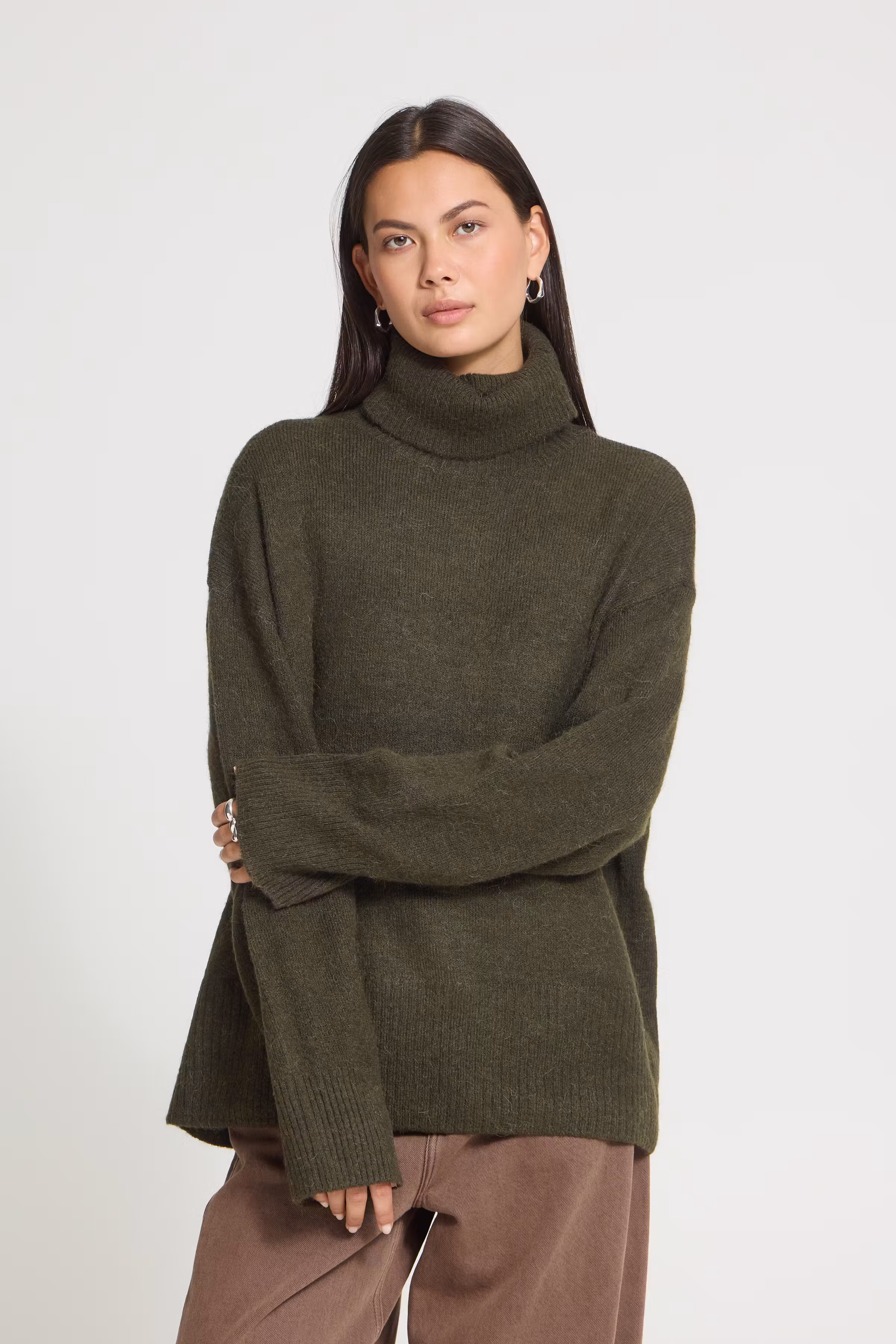IHKAMARA Pullover LOOKBOOK FRONT 20126665-190509