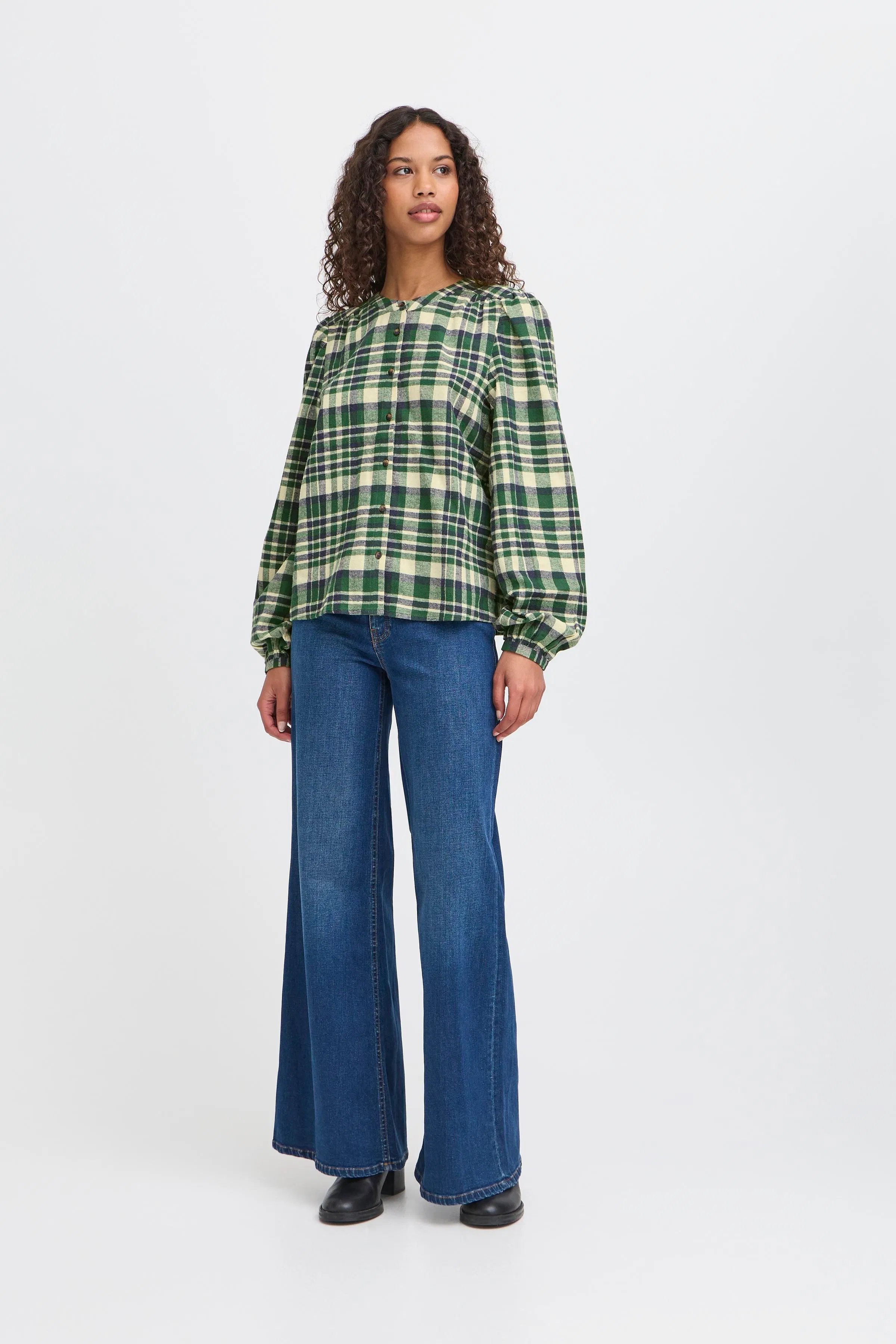 IHTAMANNA Skjorte LOOKBOOK FRONT 20124456-900001110