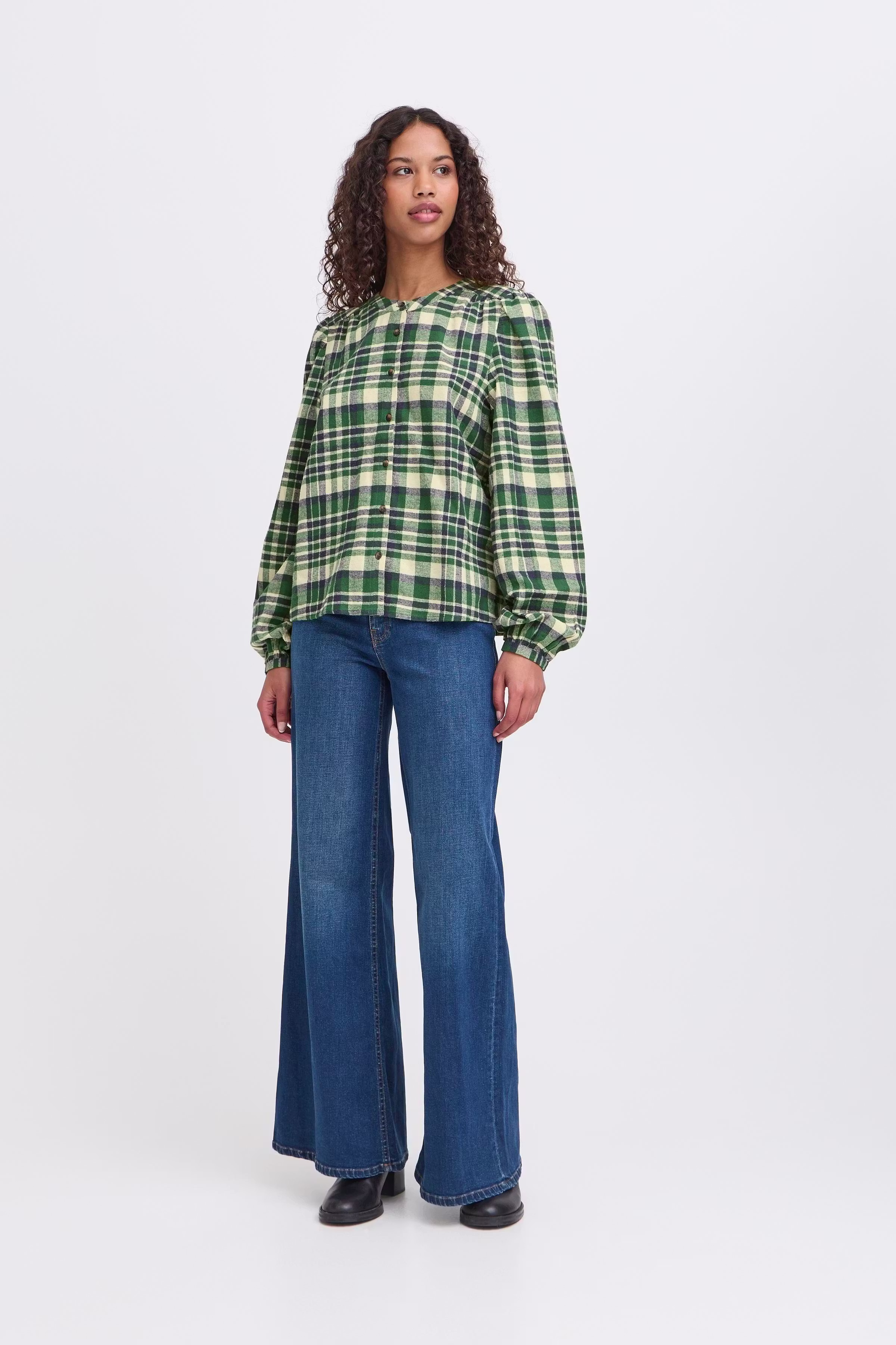 IHTAMANNA Skjorte LOOKBOOK FRONT 20124456-900001110