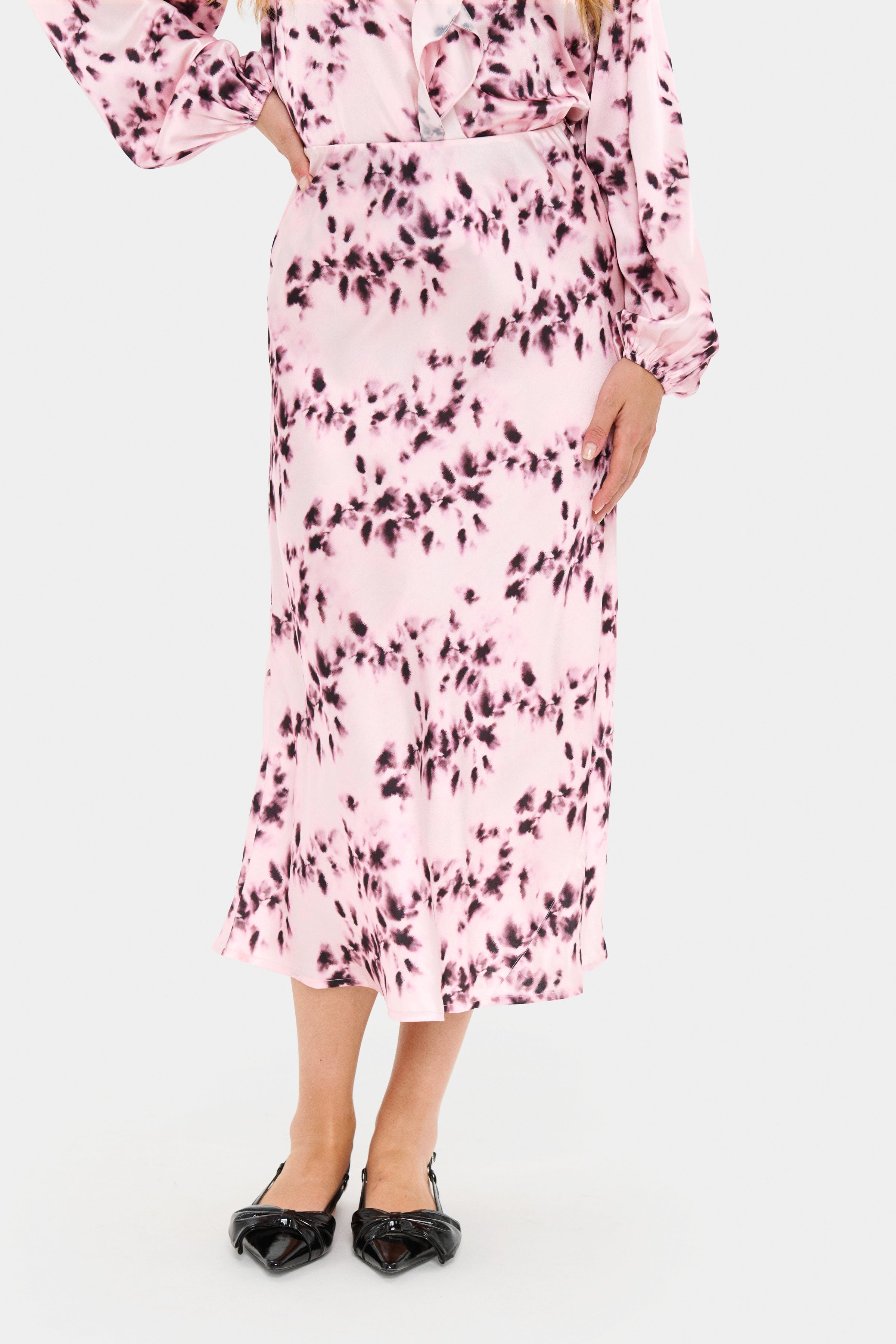 NellaSZ Skirt LOOKBOOK FRONT 30514552-304328