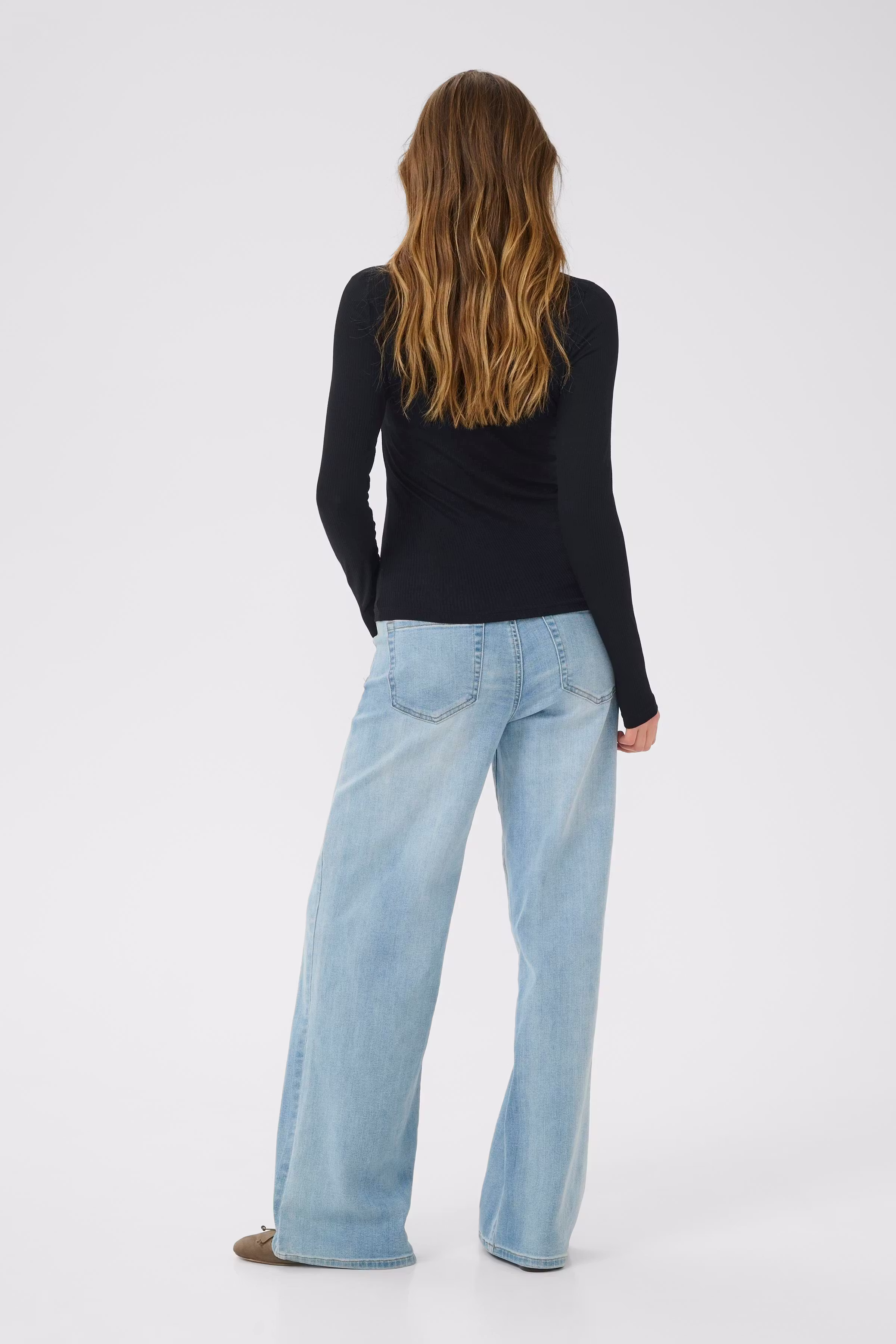 KAomi T-shirt LOOKBOOK BACK 10510142-100121