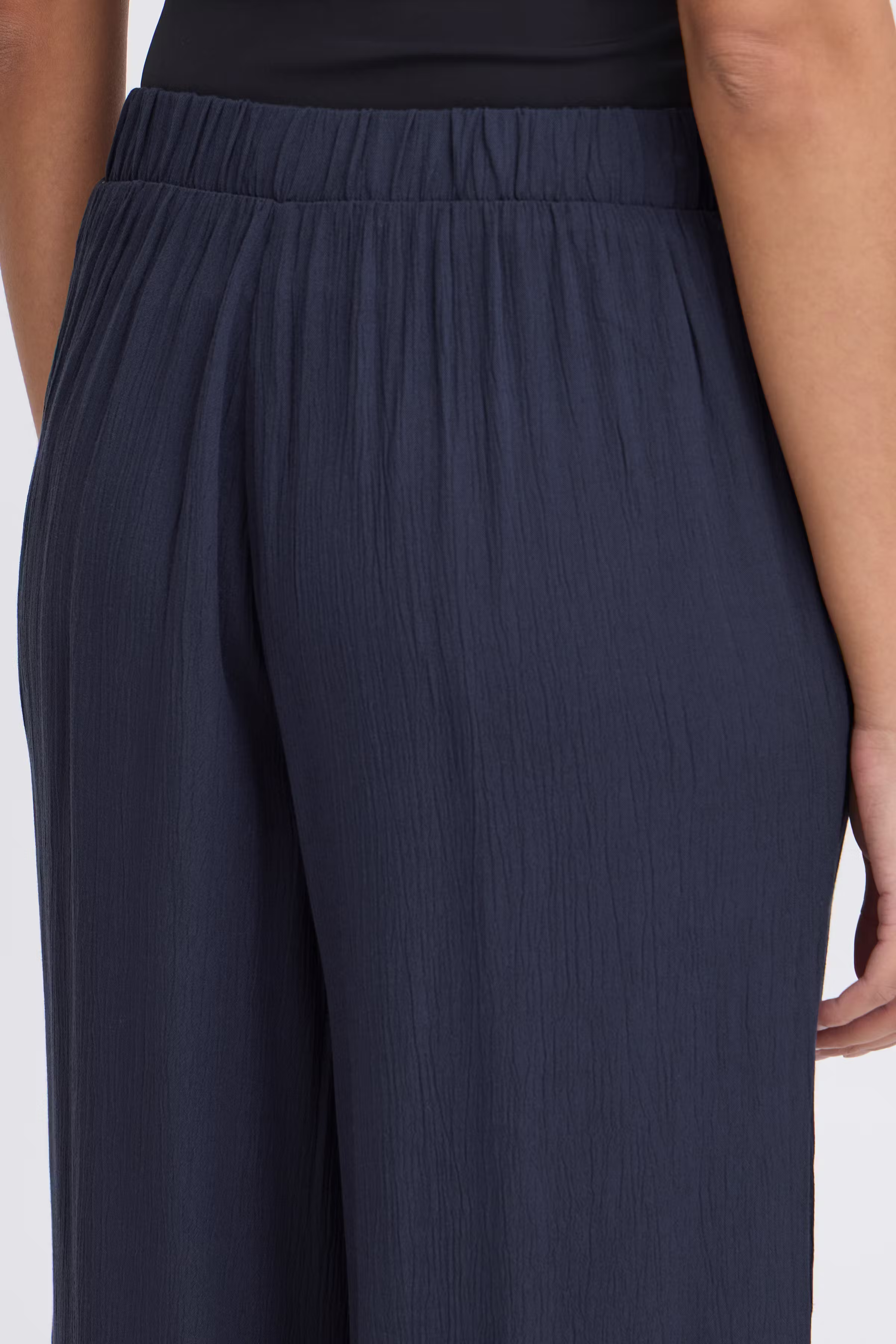 IHMARRAKECH Trousers LOOKBOOK DETAIL 20111452-194010