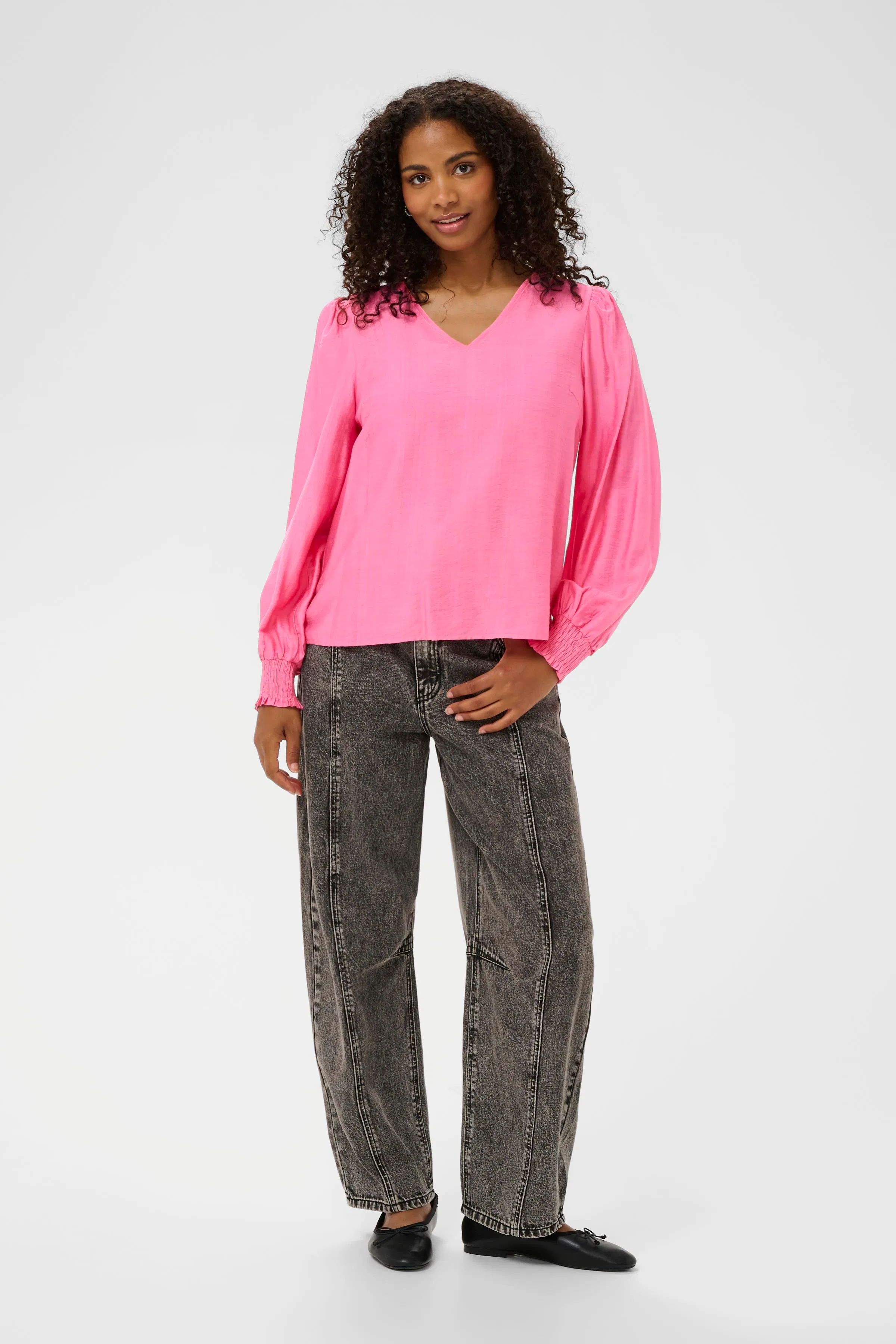 KAlufia Blouse LOOKBOOK FRONT 10511104-162118