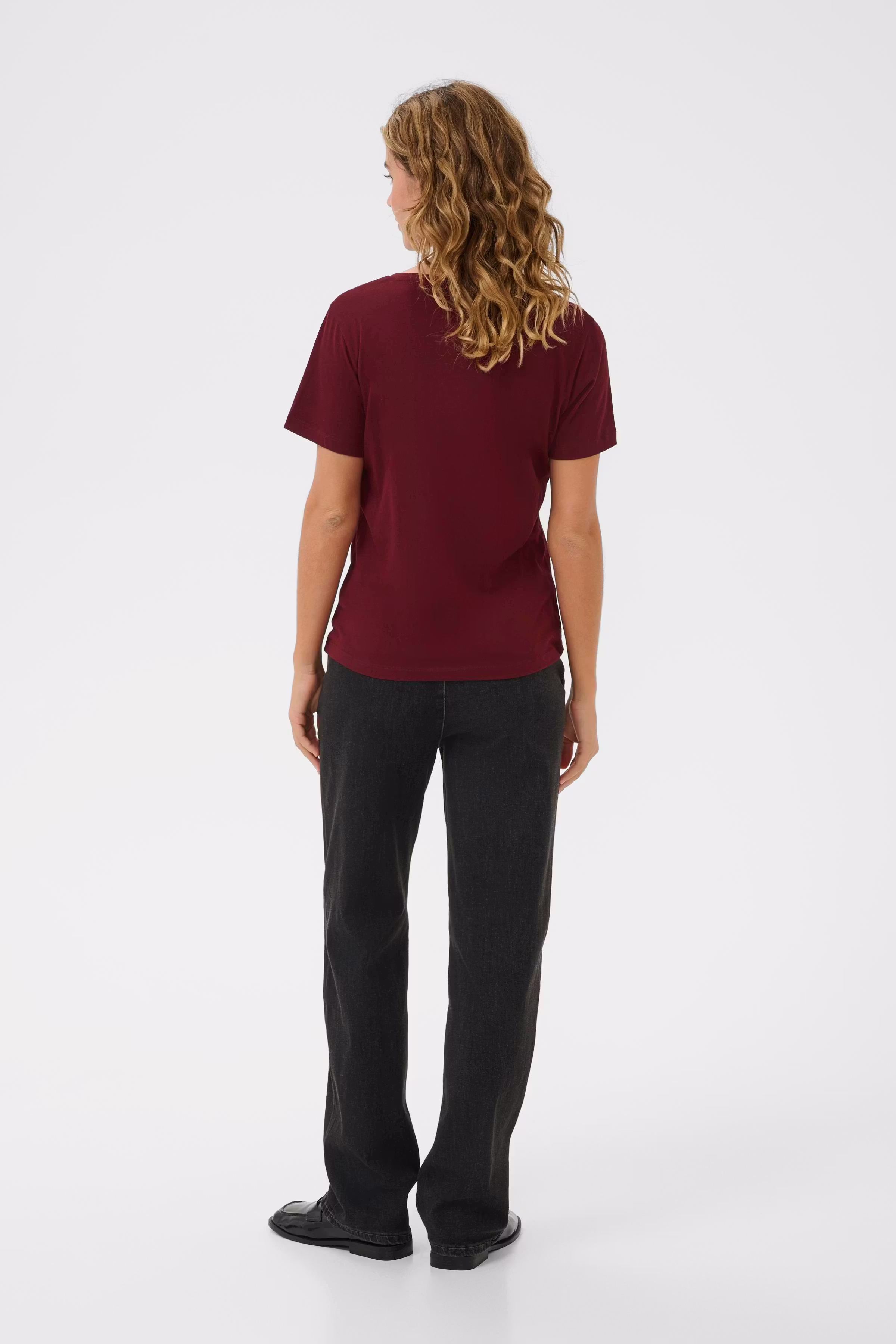 Naia T-shirt LOOKBOOK BACK 10604508-191522