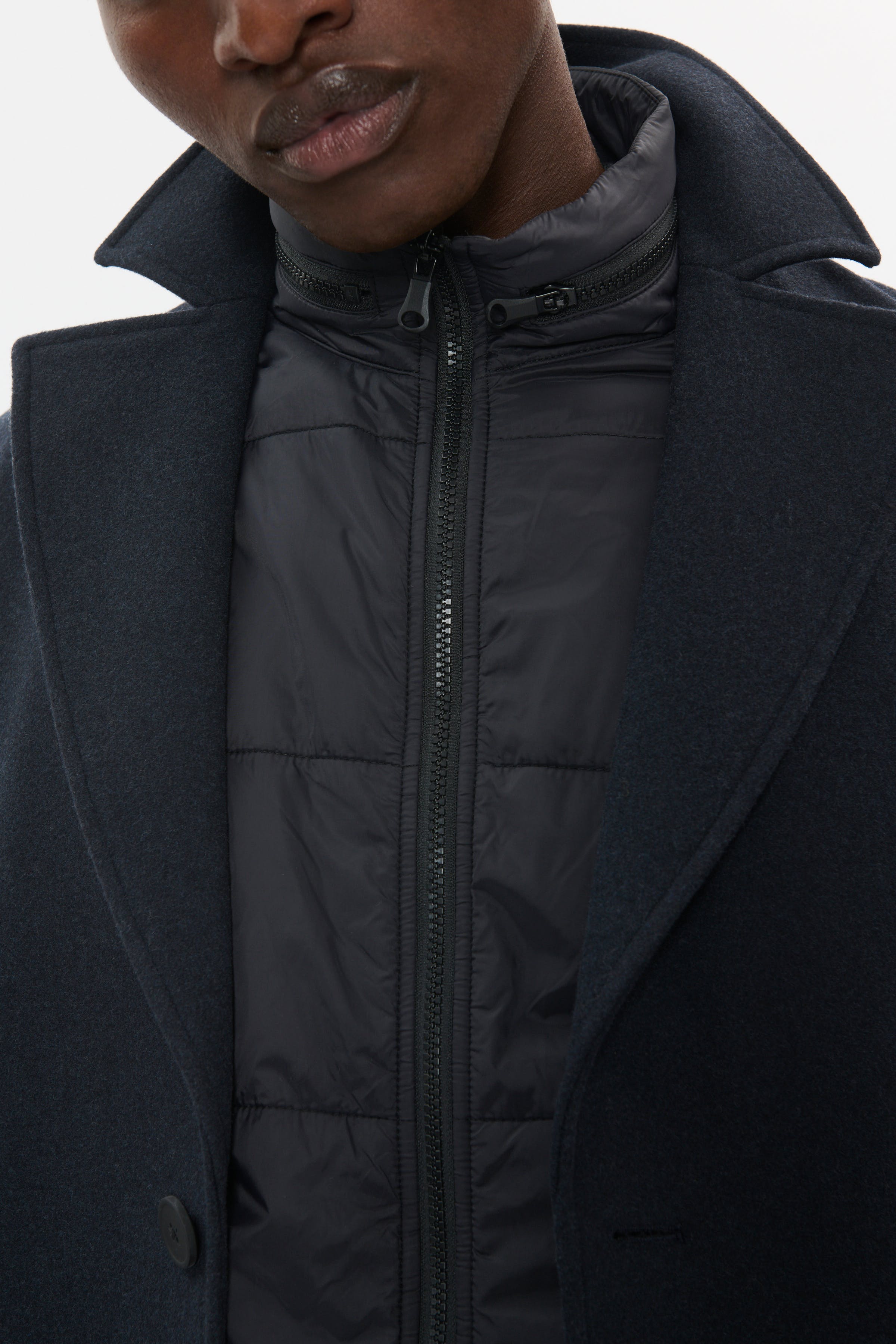 MAbreather Mantel LOOKBOOK DETAIL 30207447-194011