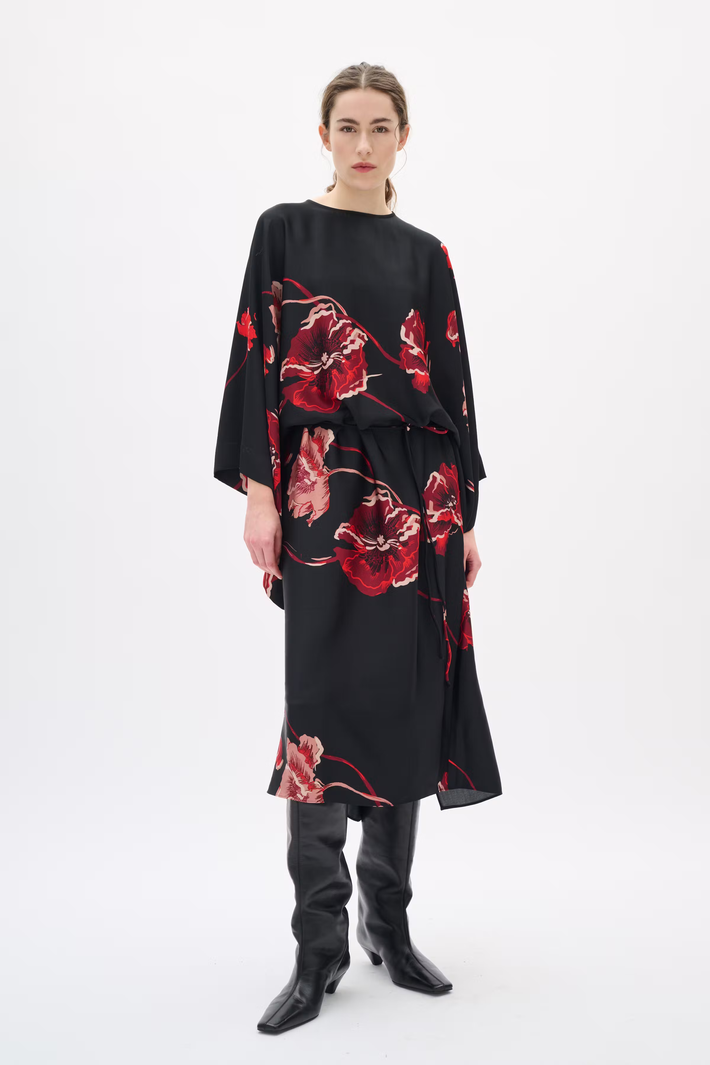 DAWNIW Dress LOOKBOOK FRONT 30112011-900002573