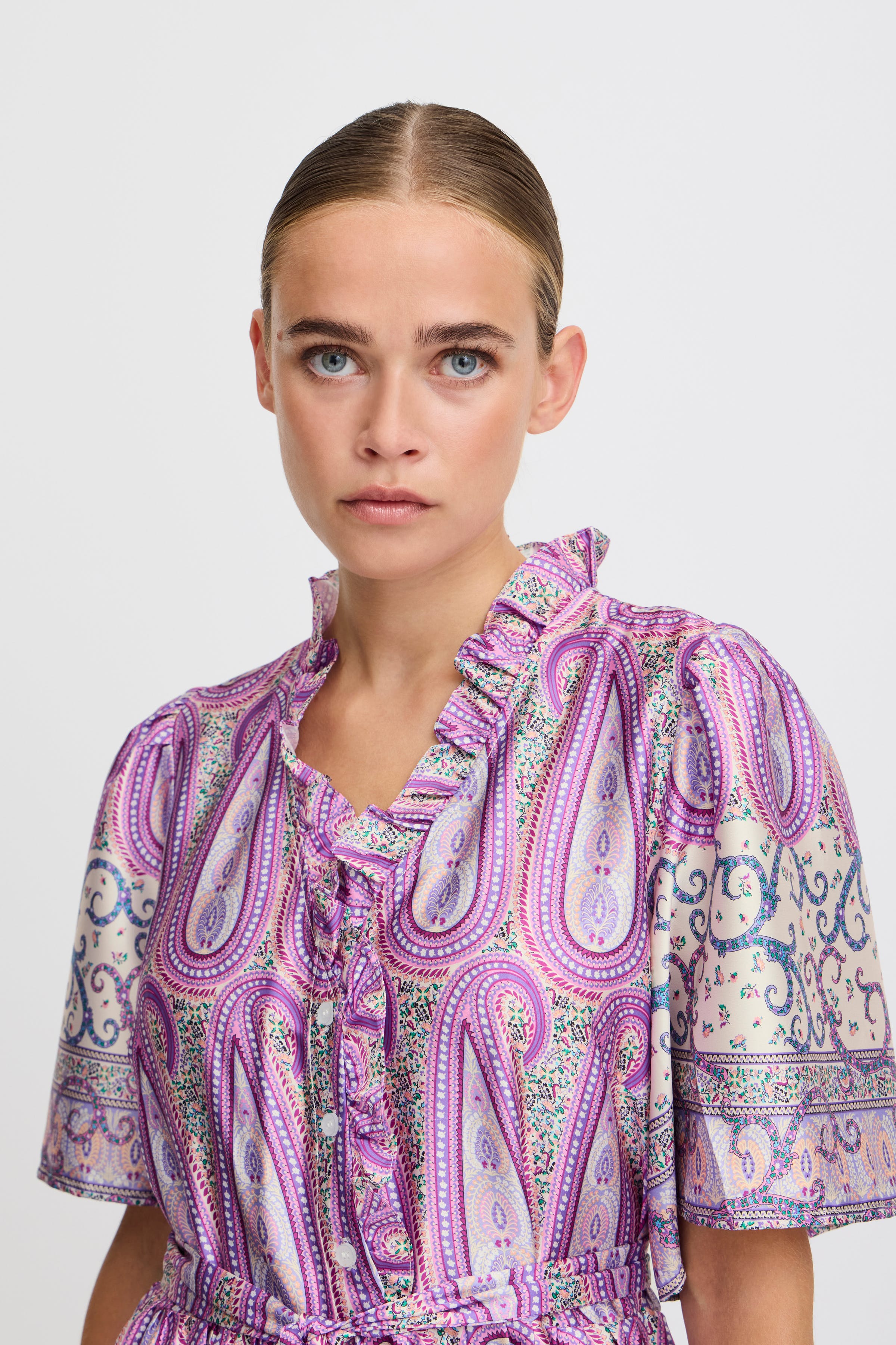 IXNABILA Kjole LOOKBOOK DETAIL 20123486-182328