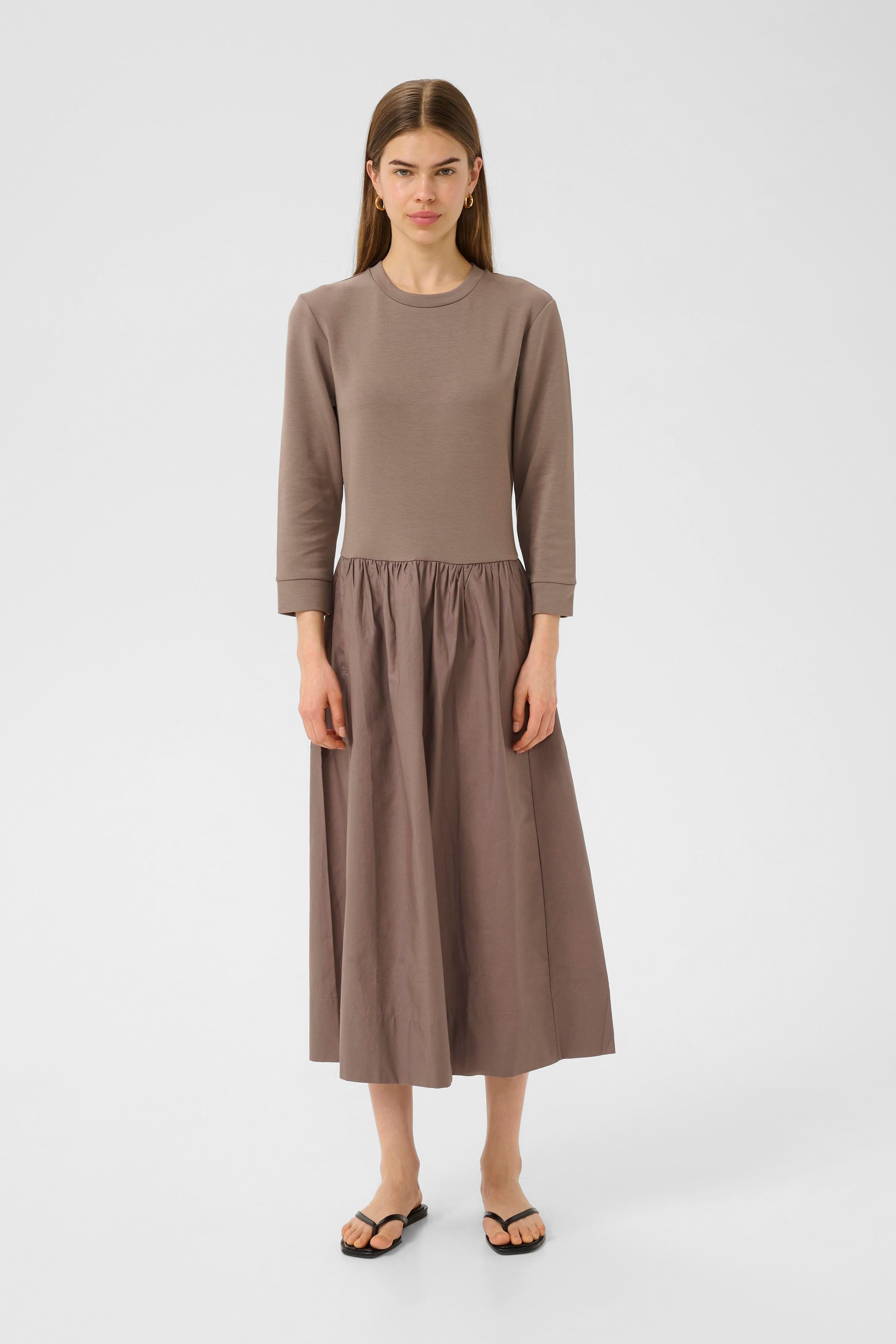 MiraIW Jurk LOOKBOOK FRONT 30110507-181304