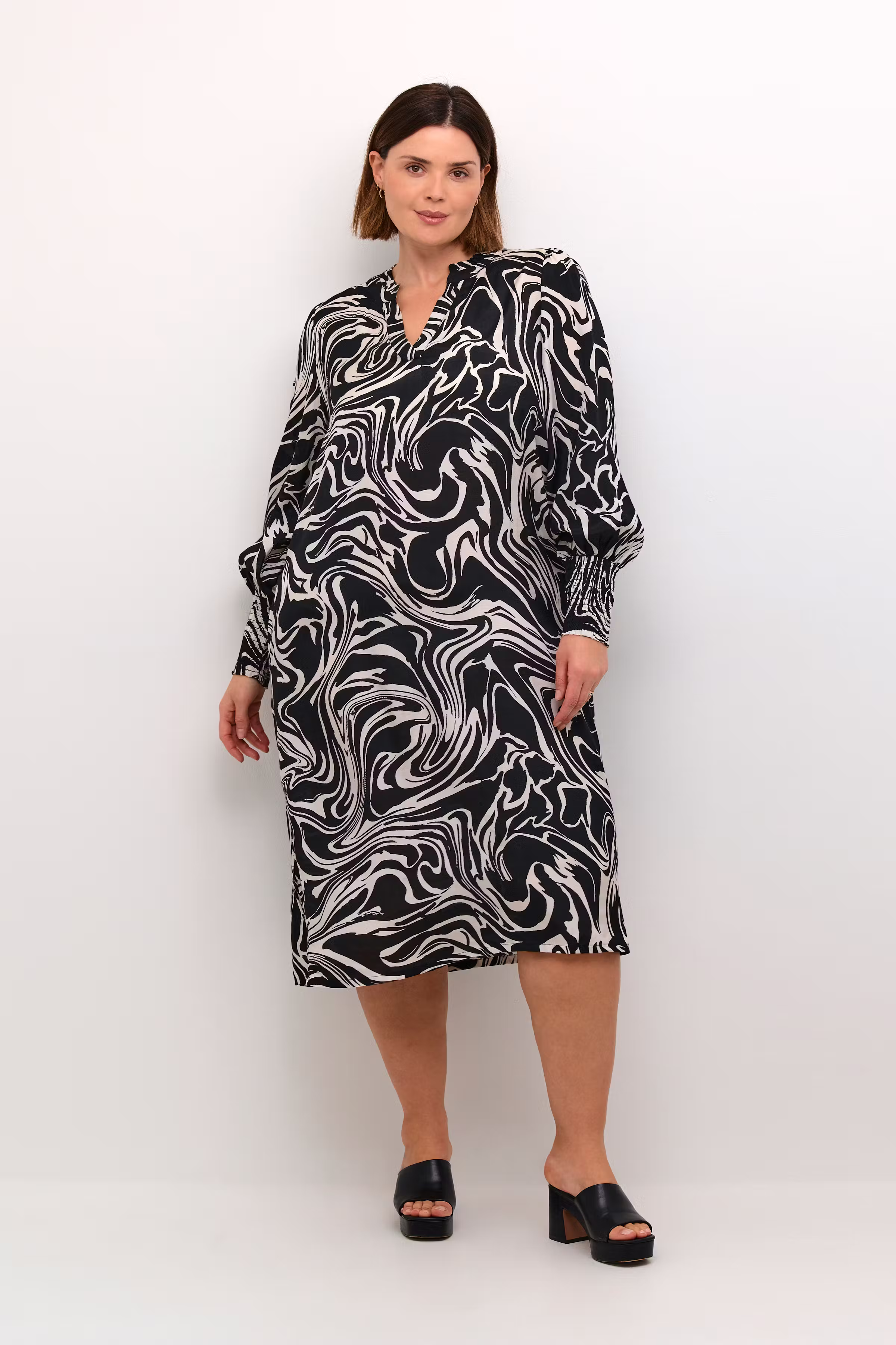 KCdry Robe LOOKBOOK FRONT 10581653-105424