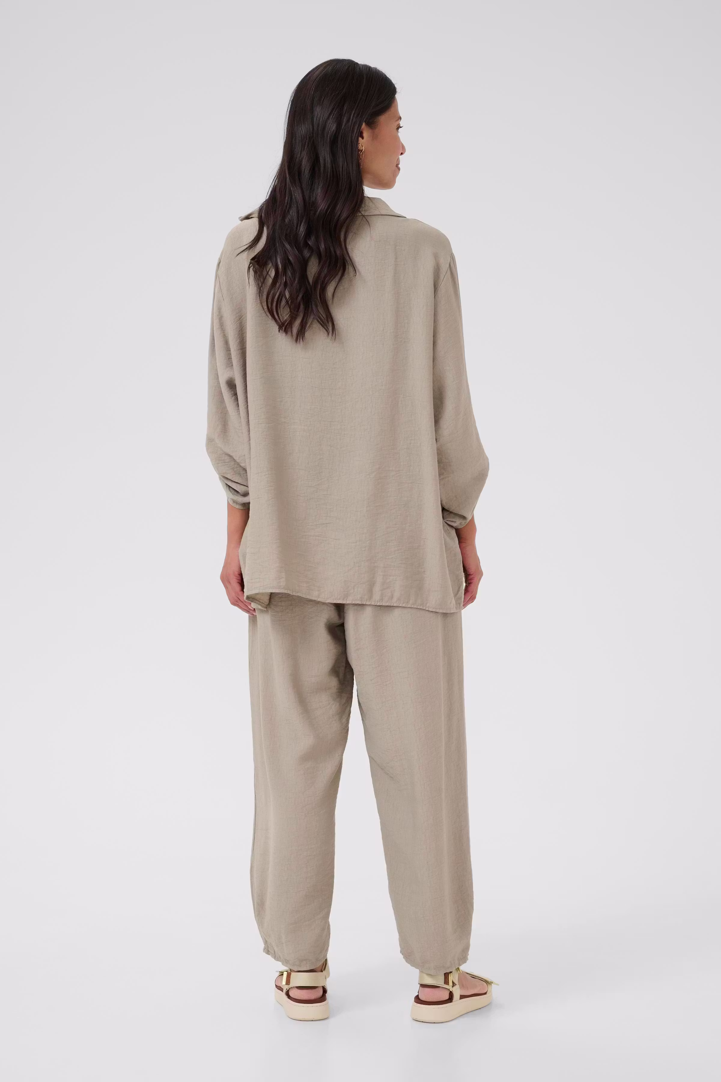 BPkiana Blouse LOOKBOOK BACK 40103549-400705