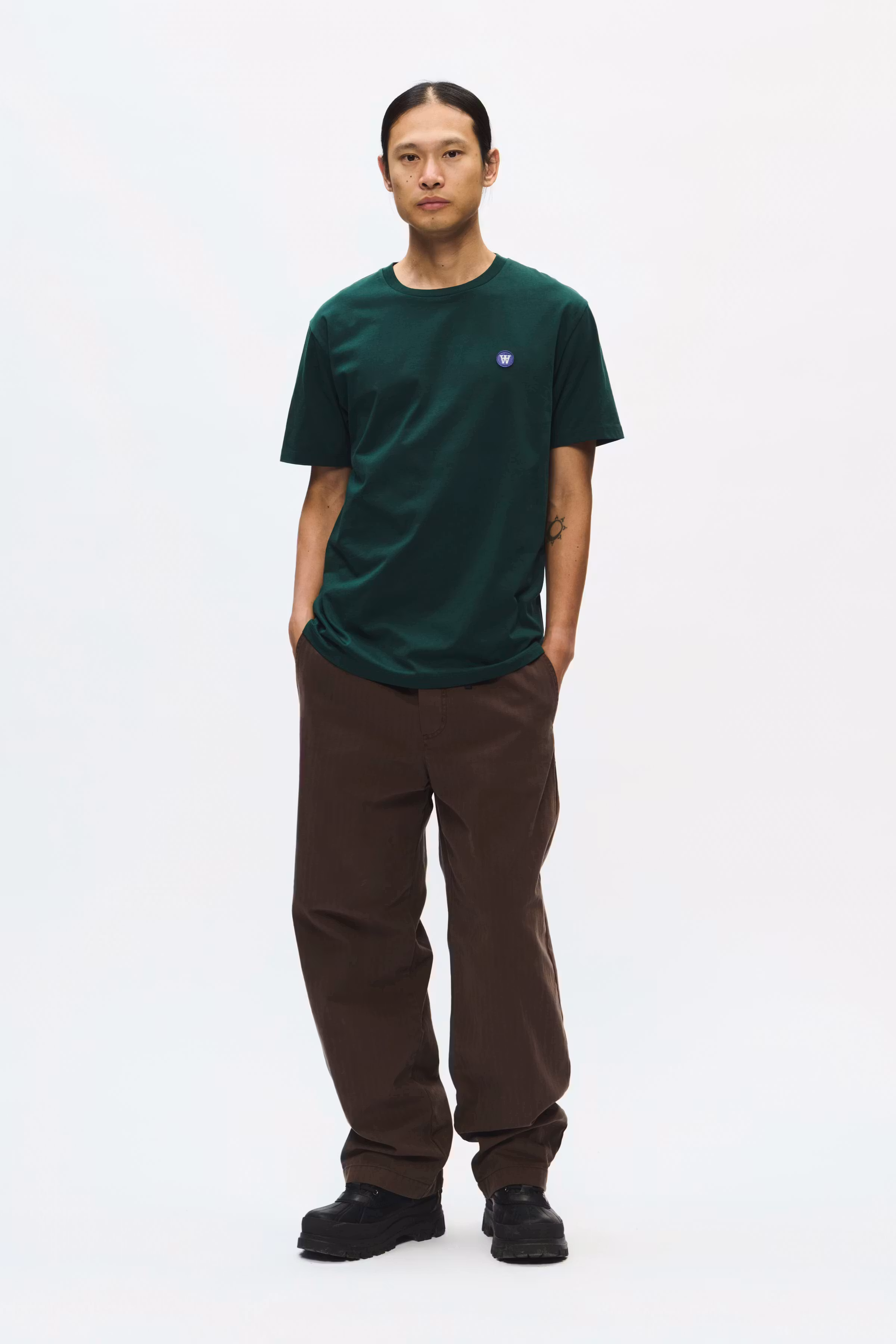 WWAce T-shirt LOOKBOOK FRONT 30250095-195320