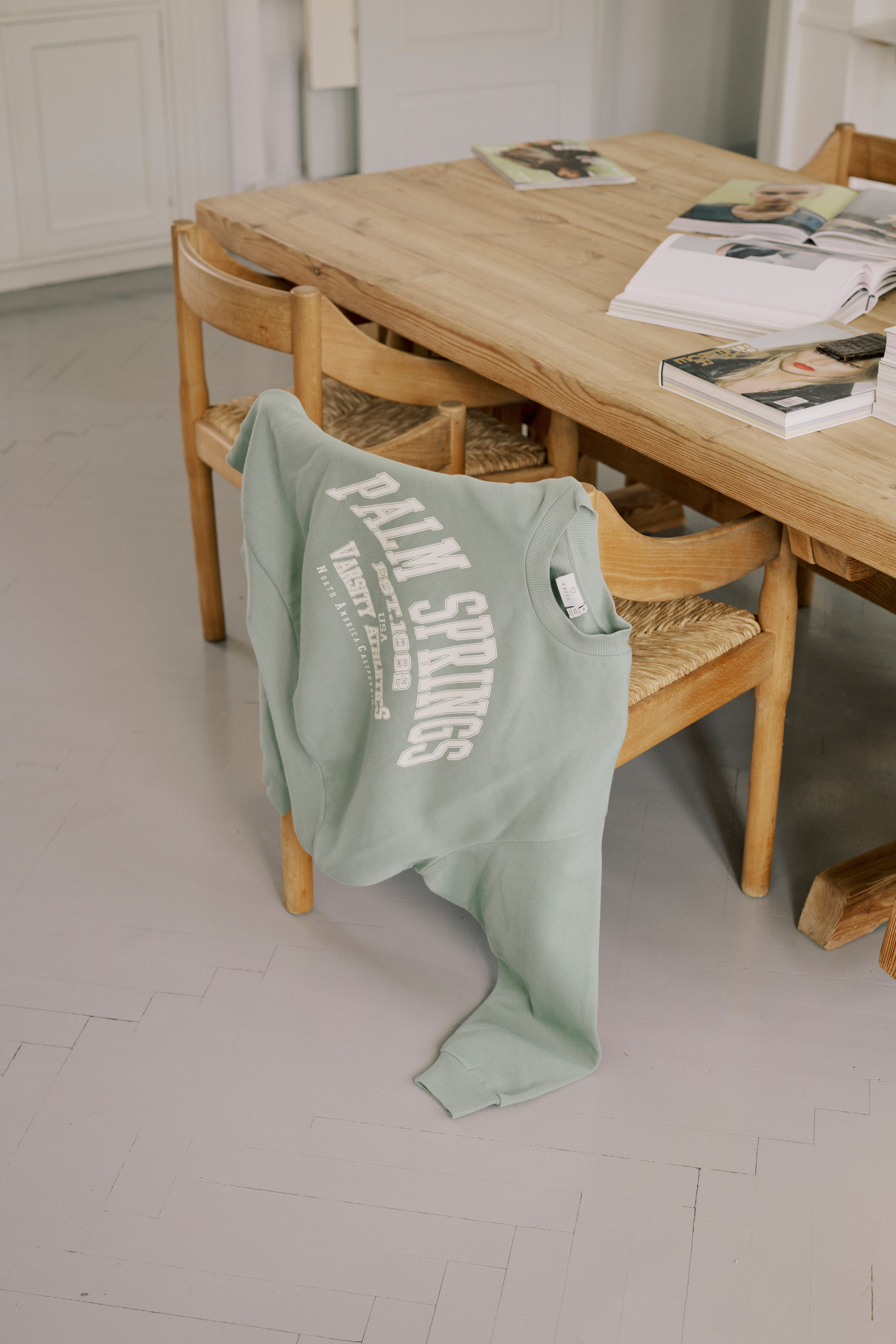 KAsussi Sweatshirt LOCATION NONE 10511087-176212