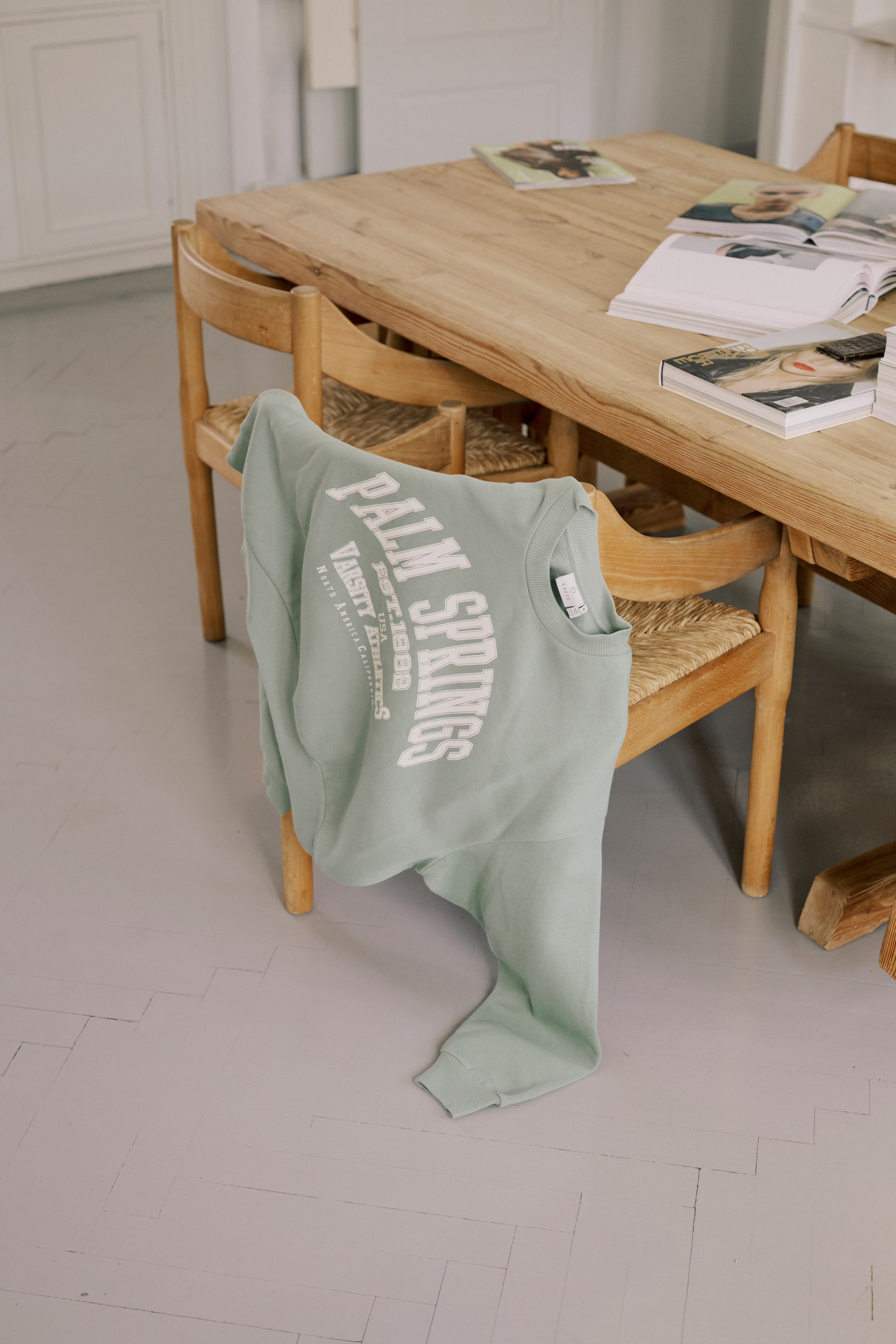 KAsussi Sweatshirt LOCATION NONE 10511087-176212