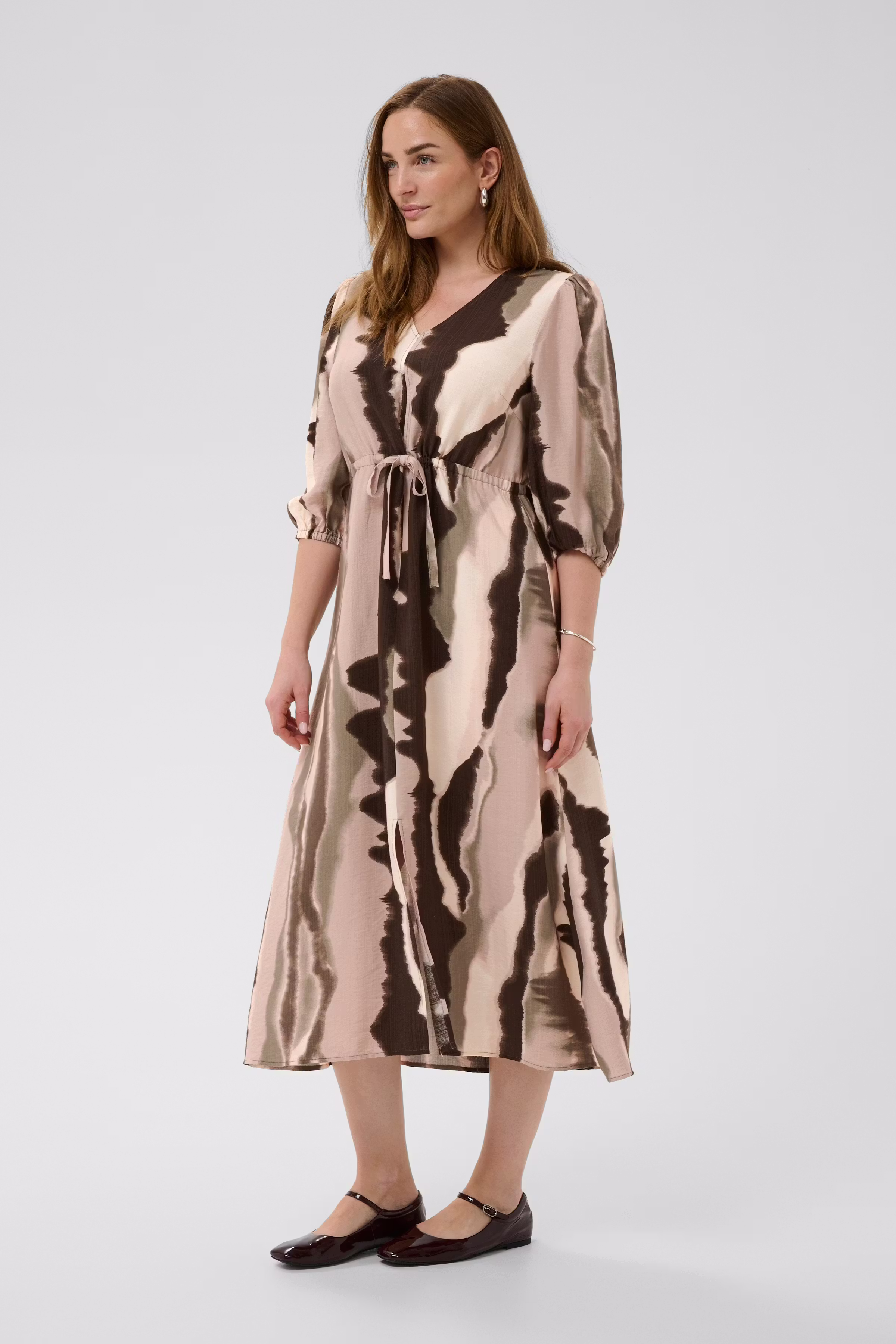 BPtamia Kleid LOOKBOOK FRONT 40200138-109275