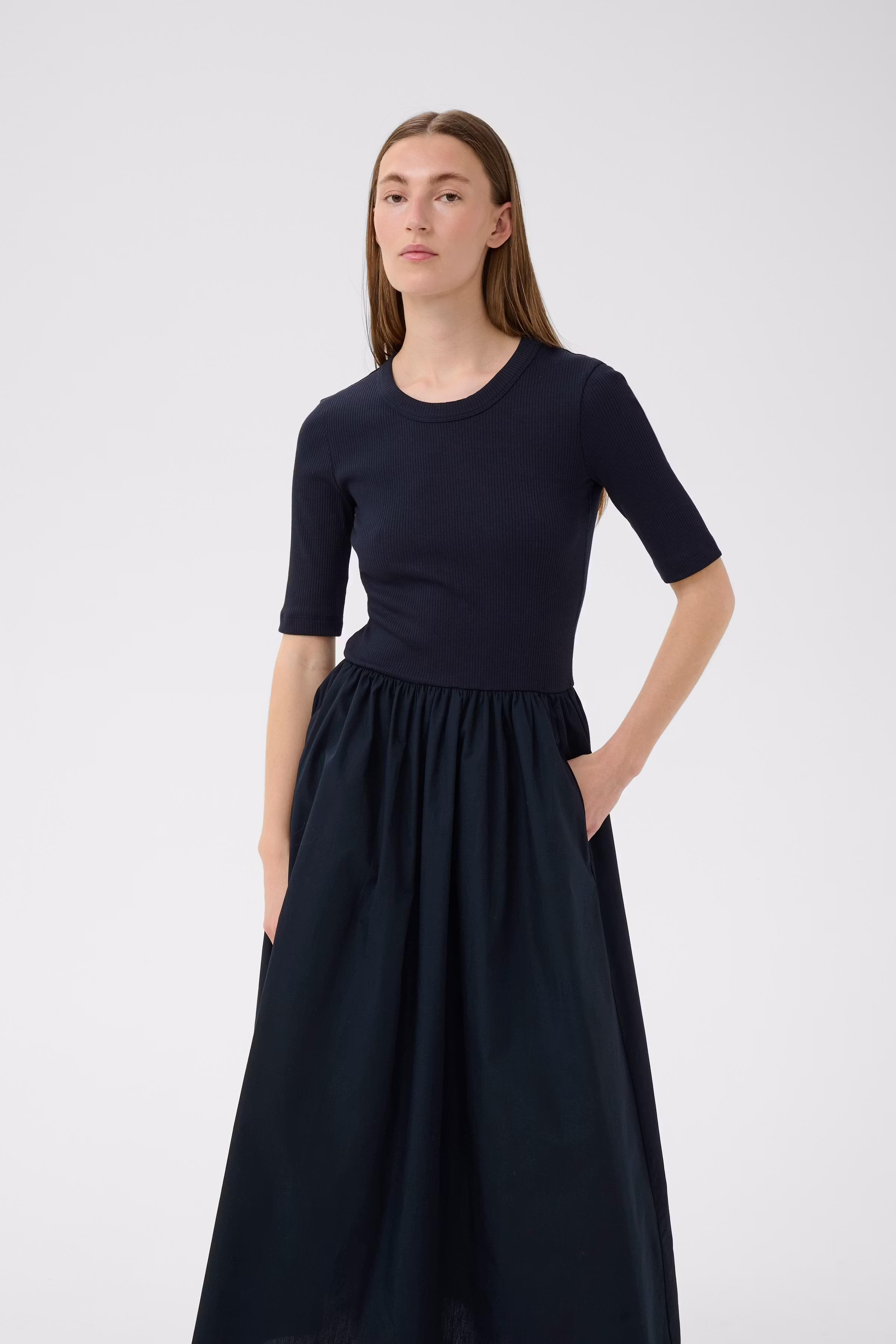 DagnamaIW Klänning LOOKBOOK FRONT 30108411-300005