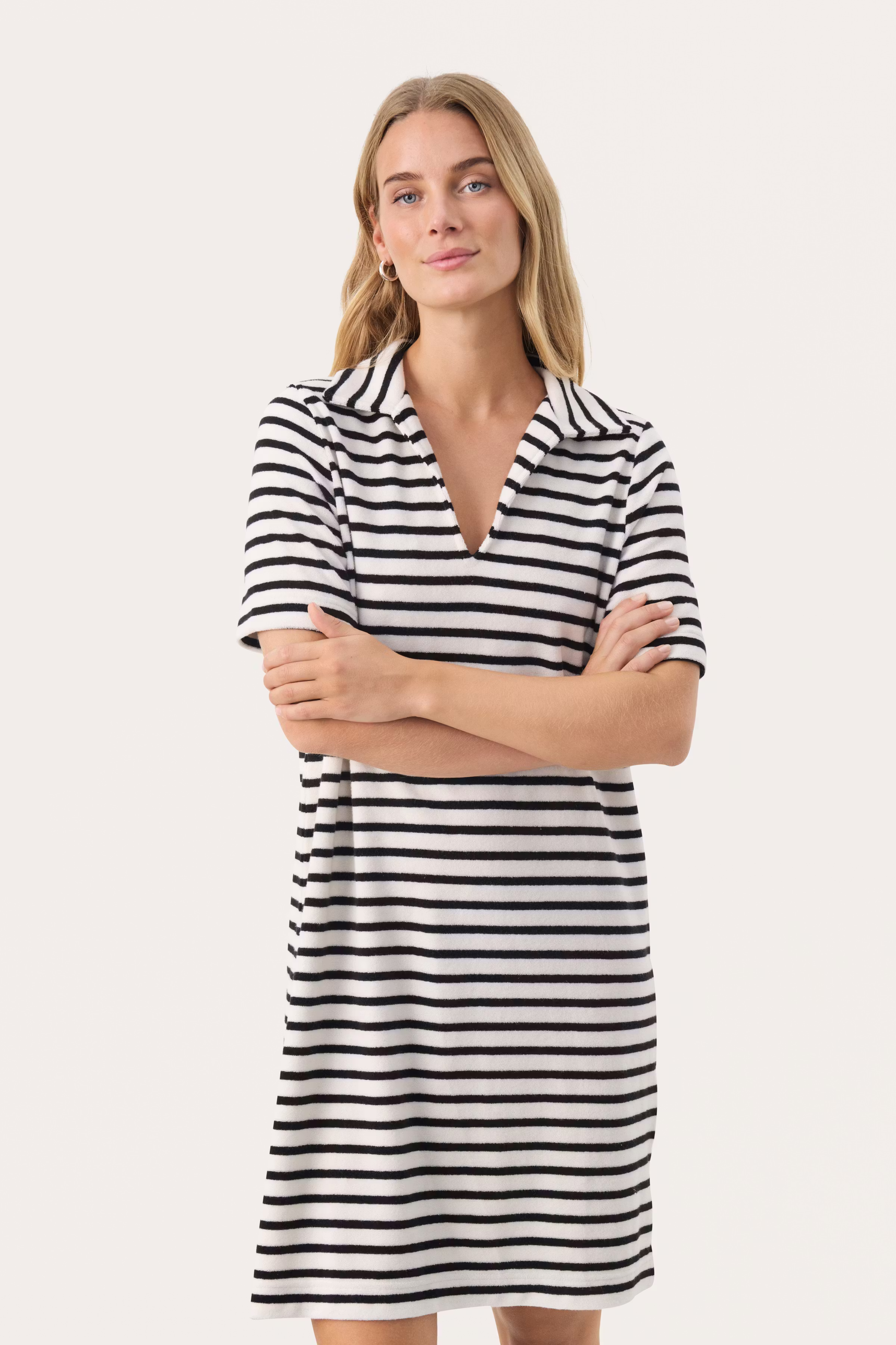 RosittaPW Dress LOOKBOOK FRONT 30309676-303780